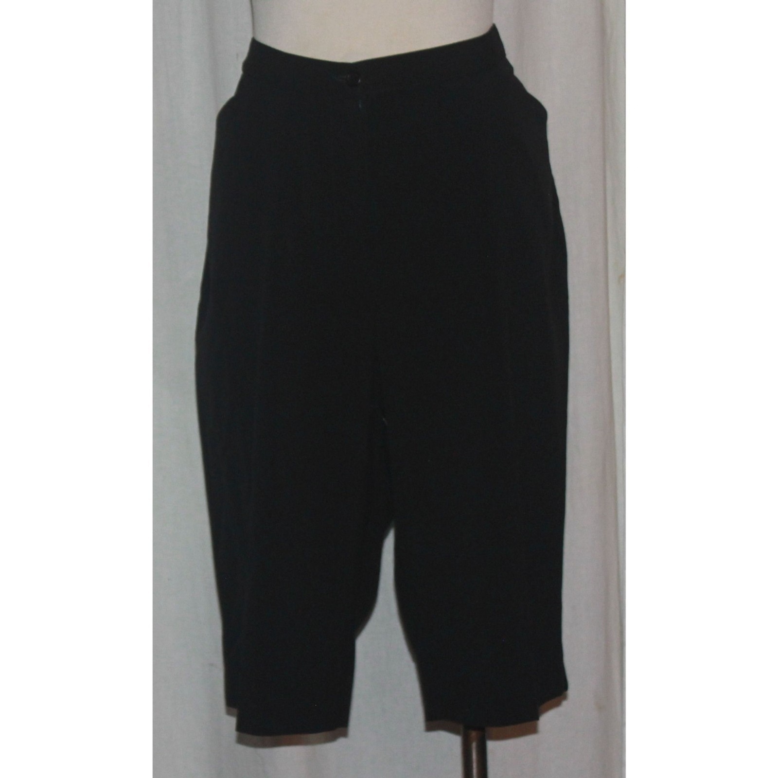 Women’s Kim Rogers Black Stretch Hi-Rise Dress Shorts Size 16