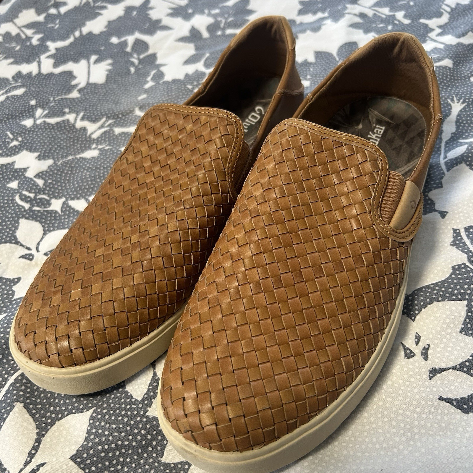 OluKai Laeahi Lauhala Mens Woven Leather Slip On Shoes Tan US 12 EUR 45 Mint