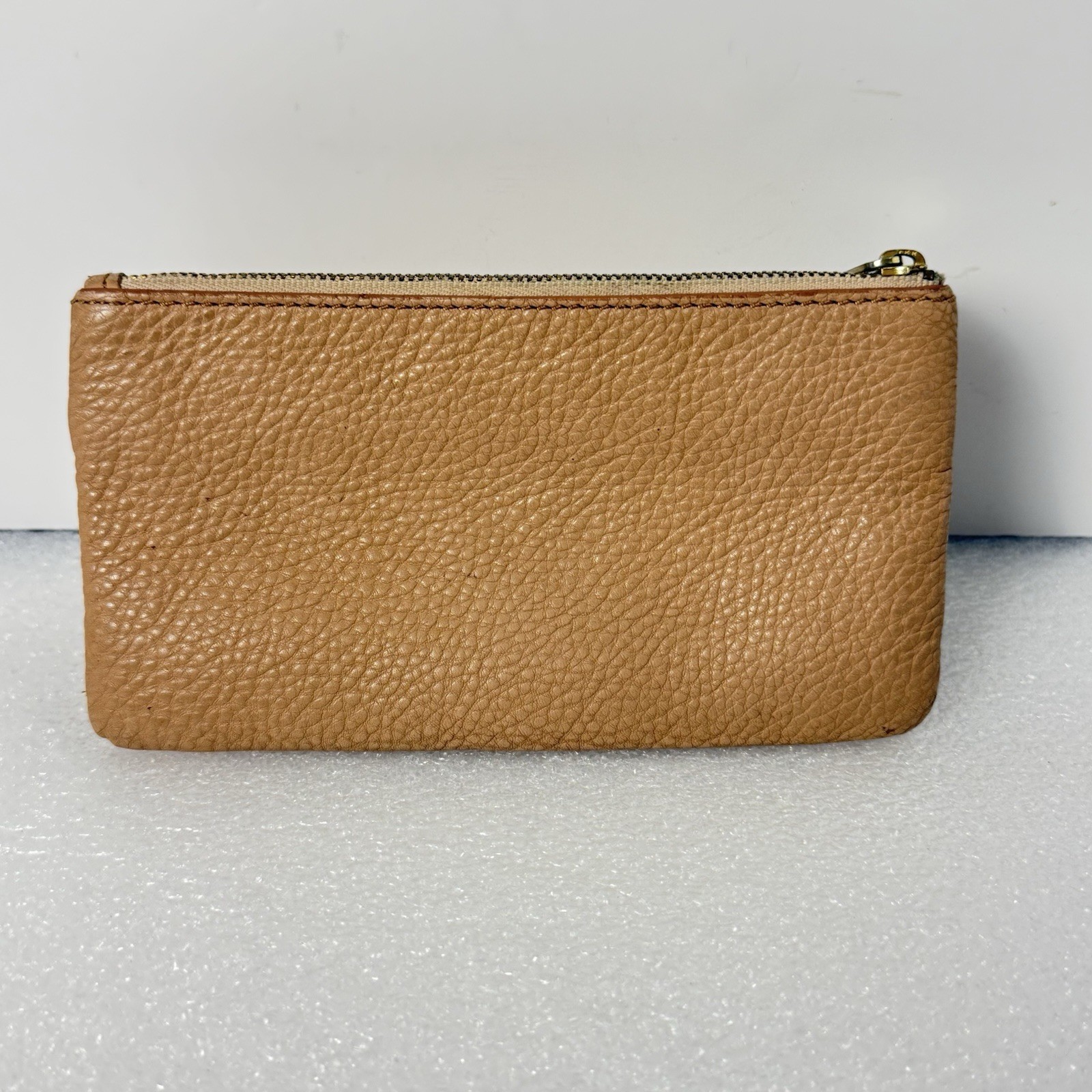 Fossil Pebble Leather Preston Multifunctional Wallet In Tan