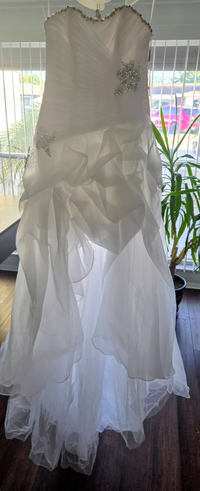 Mori Lee Voyage Beaded Formal Dress – Size 4 – White NWT – Madeline Gardner