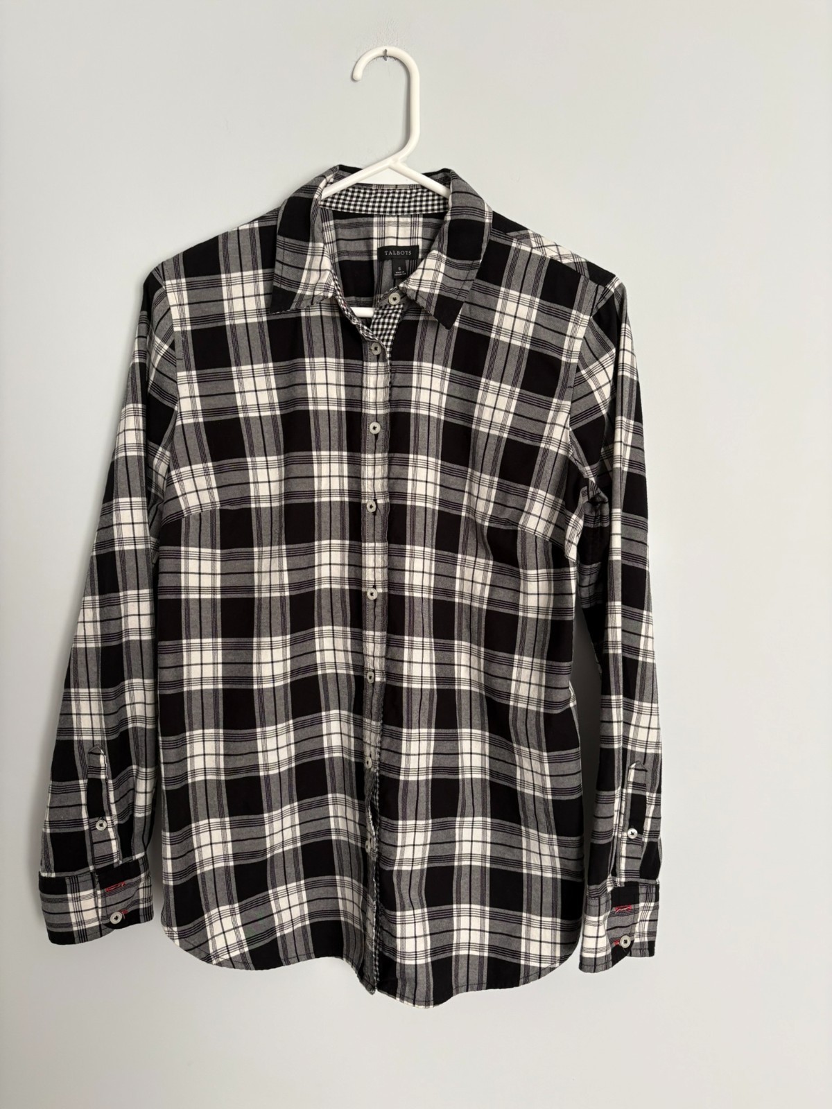 Talbots Black & White Plaid Button Down Shirt Long Sleeve Small 100% Cotton