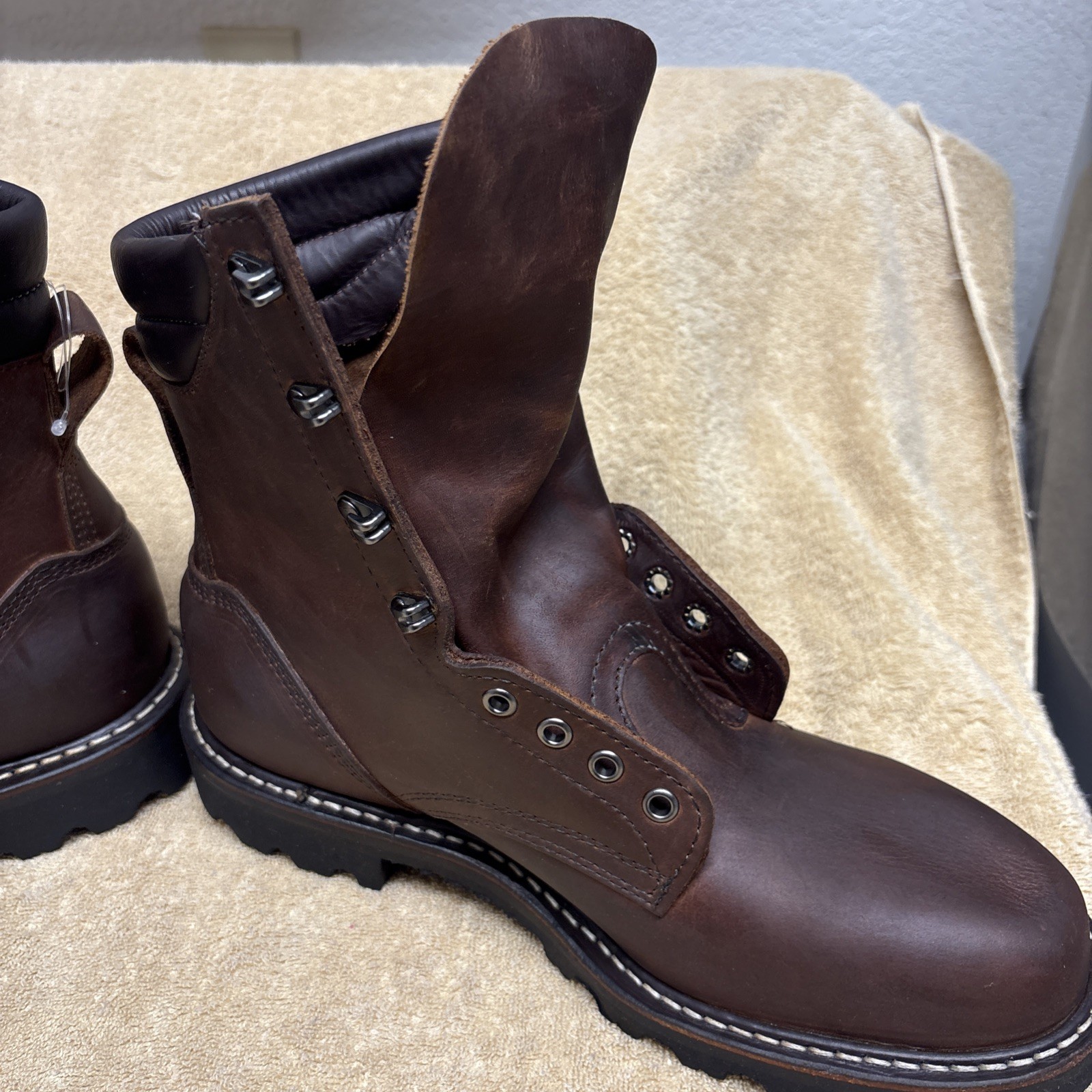 White’s Boot Men’s Hillyard Lace-Up Work Boot-Soft Toe-mens 9.5D H7865-BRN NWOB