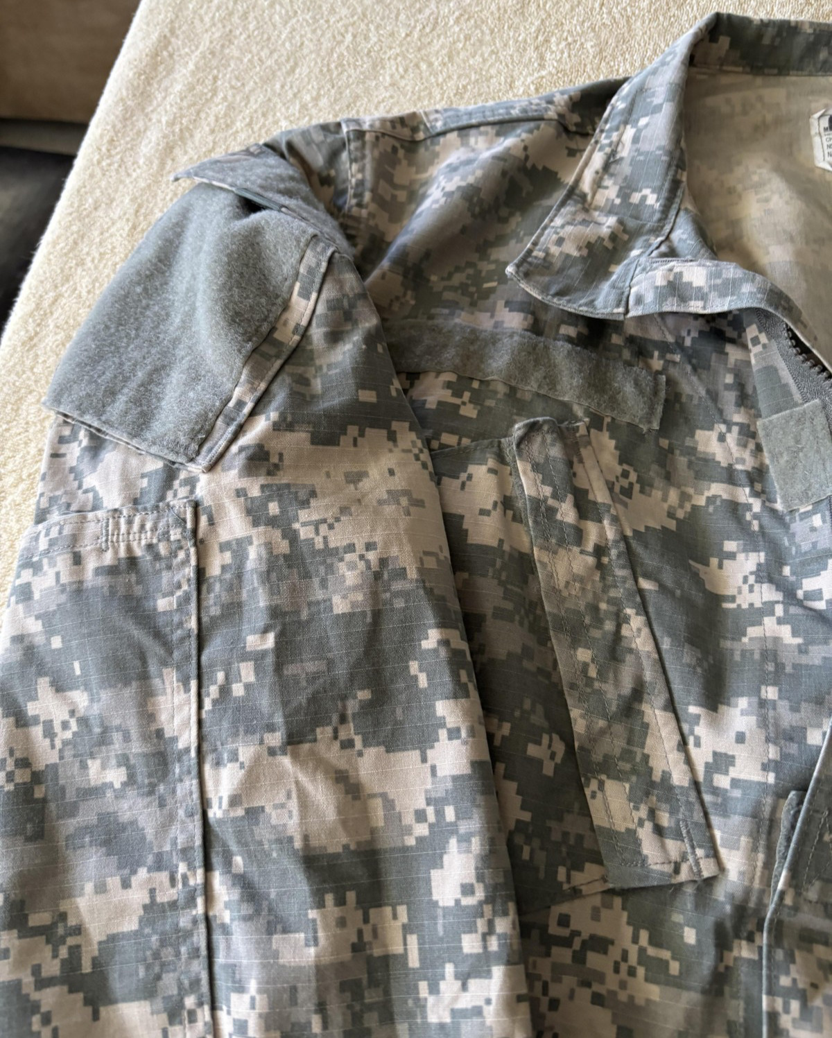 Lancer US Army ACU Jacket Mens Medium Regular Digital Camo UCP Ripstop Tactical