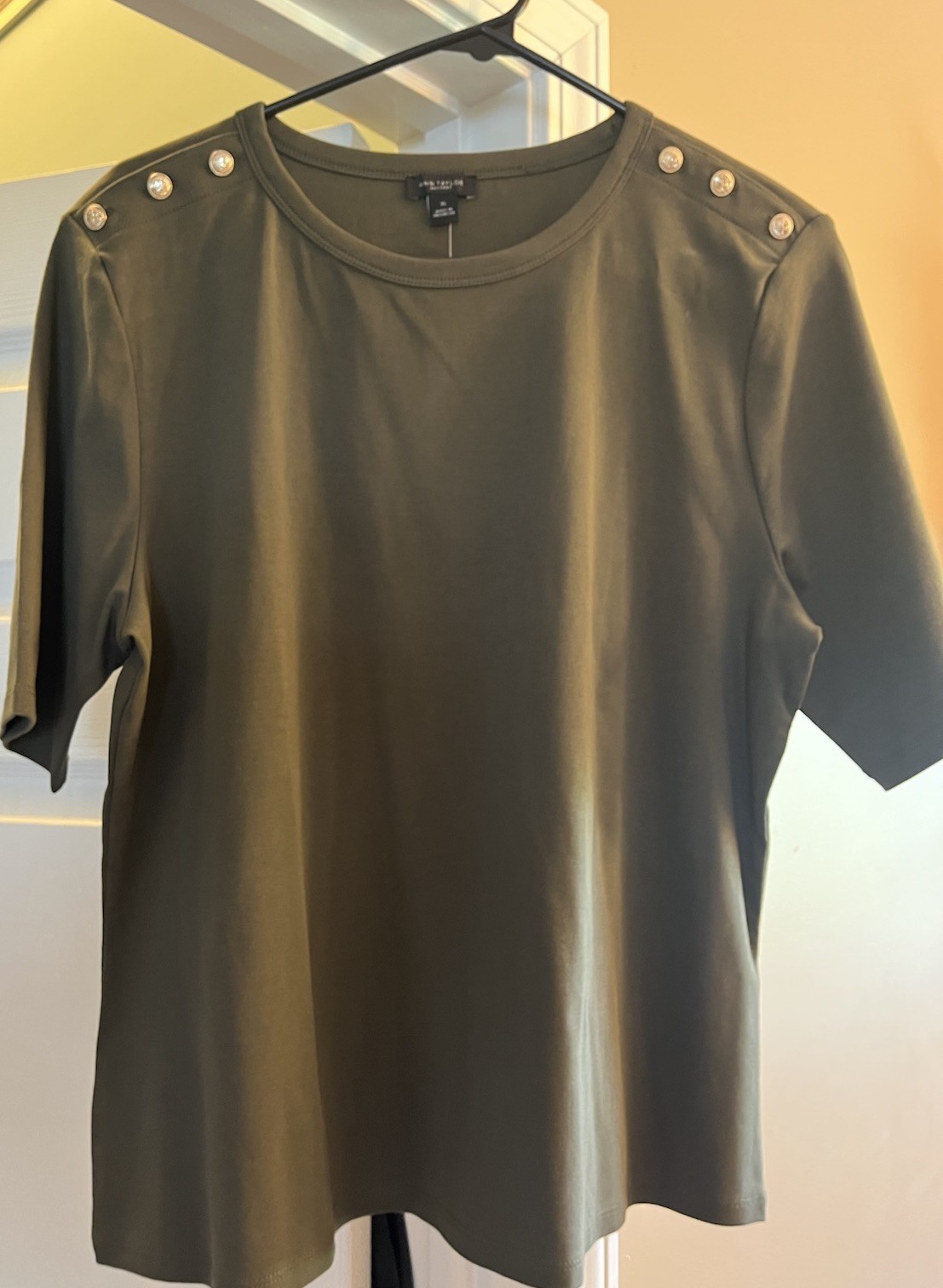 NWT Ann Taylor Factory Army Green Pullover Top Shirt Women’s Size XL Short Slee