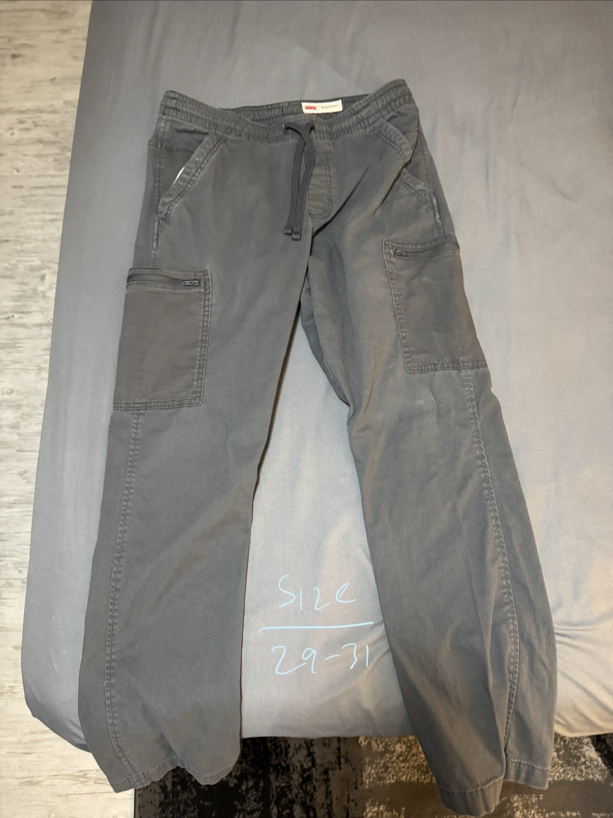 LOT OF 5 Cargo Shorts And Joggers (Lee, Levi, Unionbay, Wrangler) Size 29-31