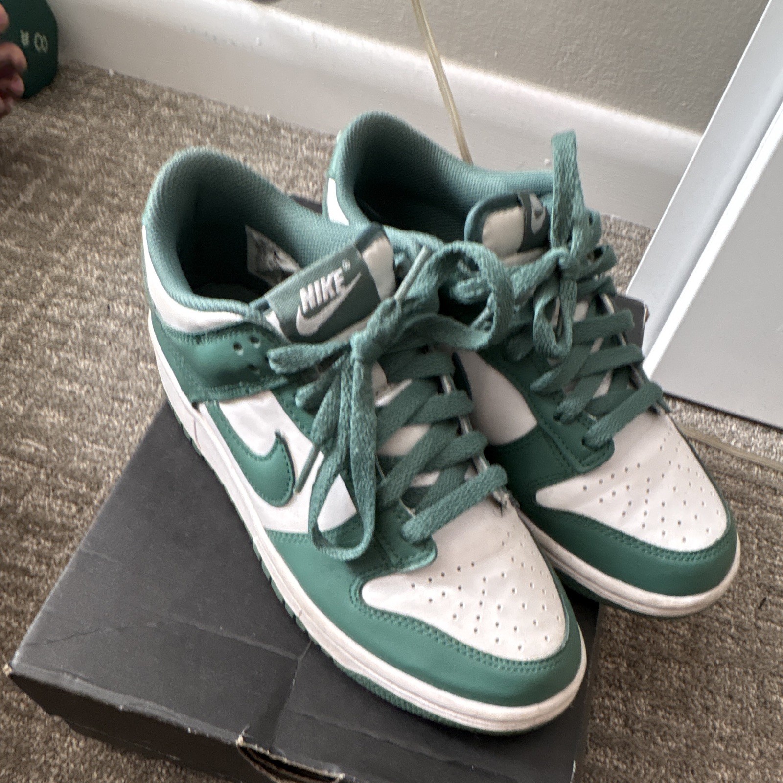 Nike Dunk Low GS Green/White Leather Low-Top Sneaker 6.5Y HF4186-300