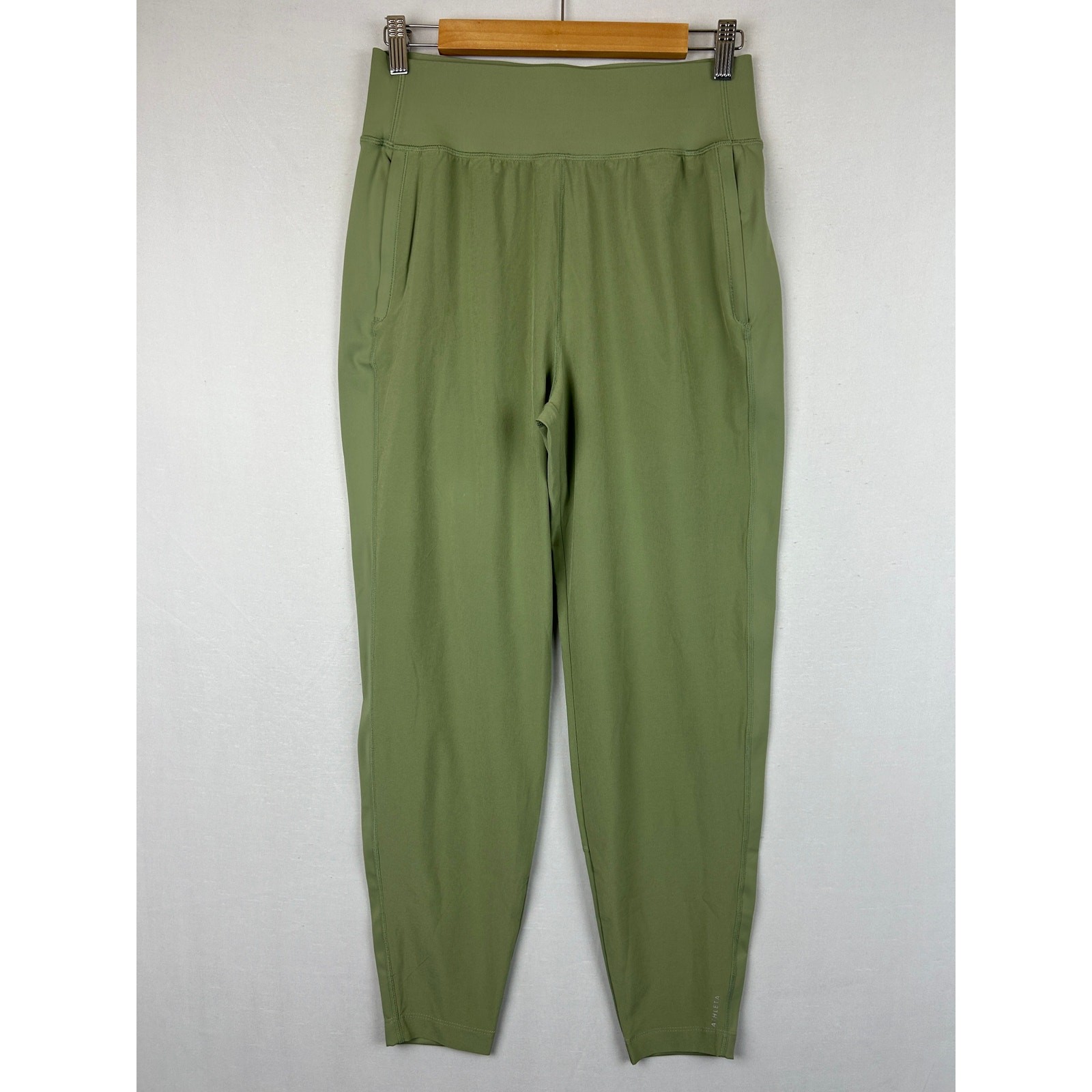 Athleta Women’s Run With It Athleisure Pants Eucalyptus Olive 598495 Size Small