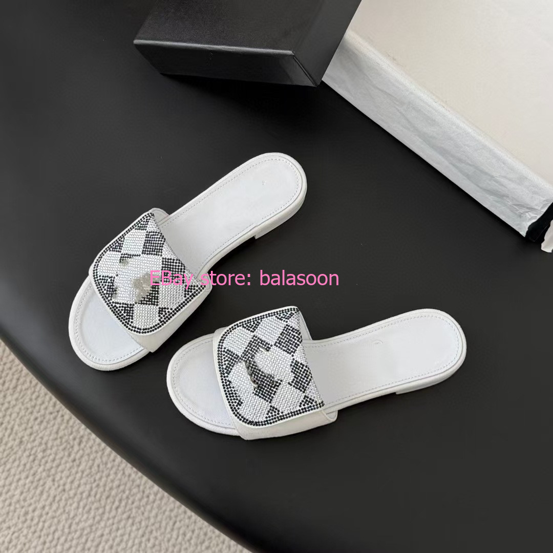 non-slip wear-resistant lightweight open toe plaid embossed slippers beach shoes