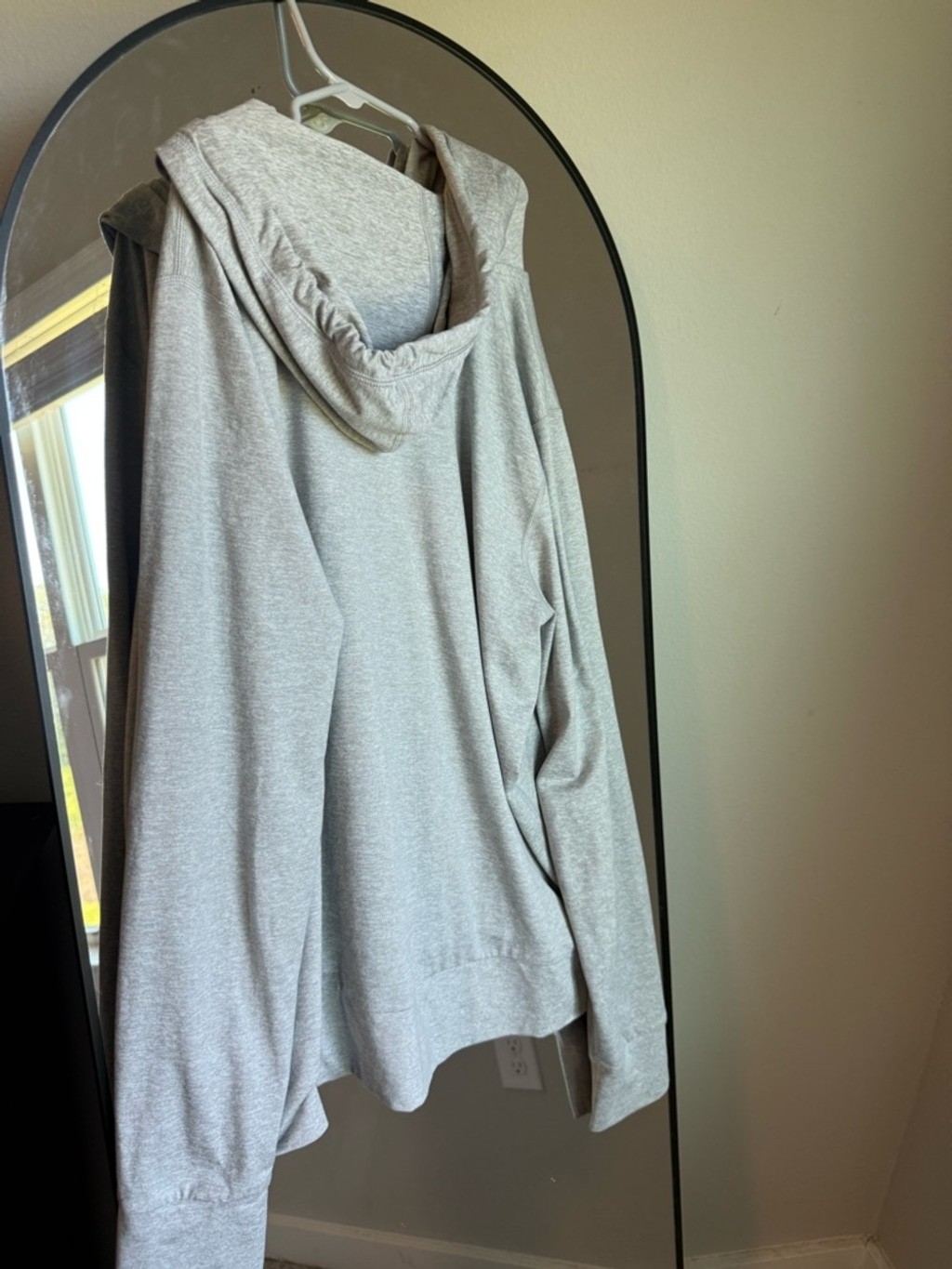 Vuori gray Zip Up