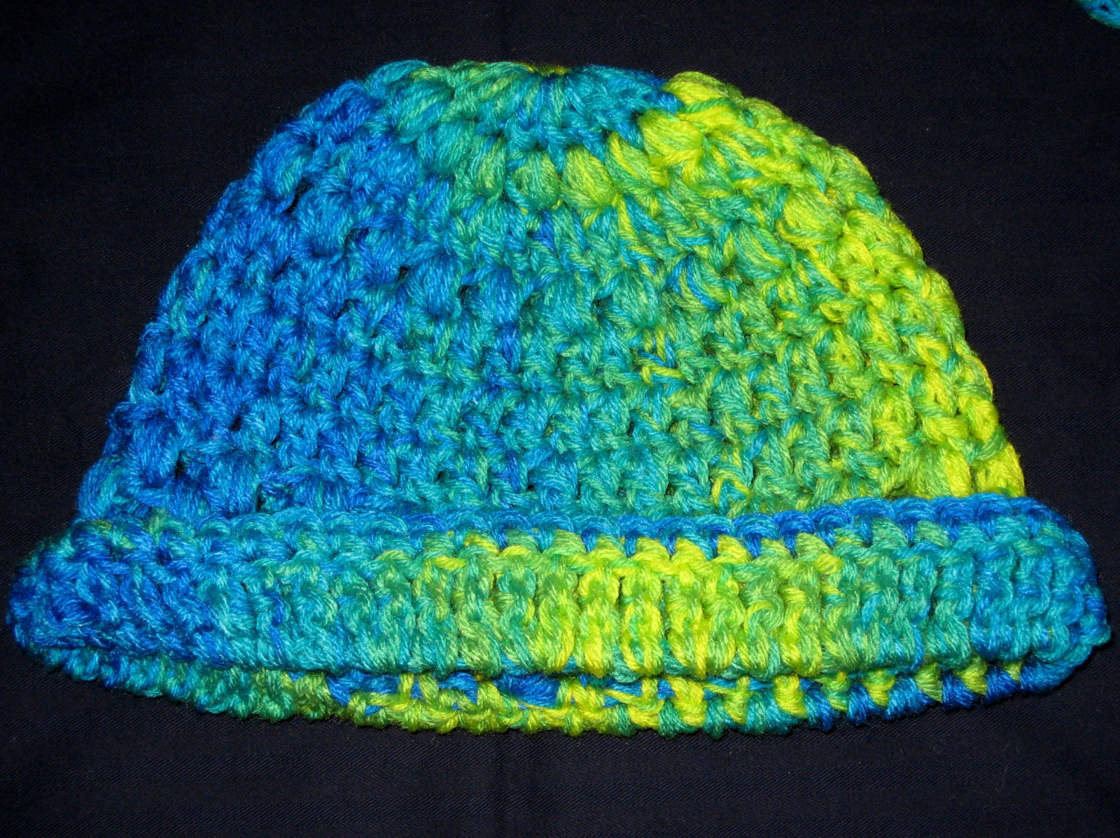 New! HANDMADE Knit CROCHETED Womens HAT and SCARF SET Blue GREEN Yellow ART Mens