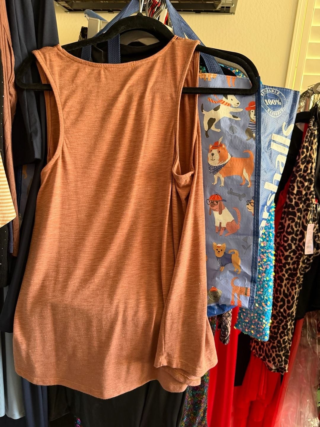 Emerald Brownish-Orange Lace V-Neck Sleeveless Tank Top