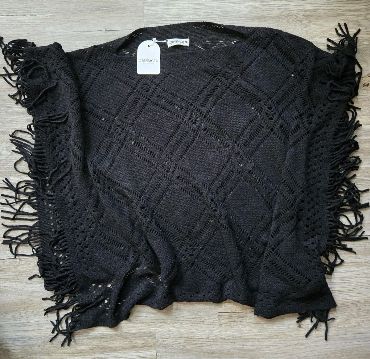 NWT Passage Poncho Womens One Size