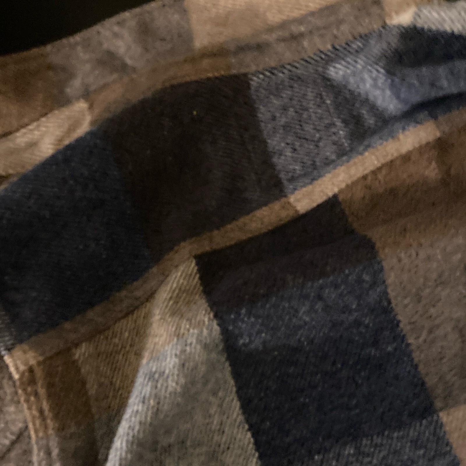 Hollister Cardigan Style Checkered Sweater Men’s Medium Tan Blue White