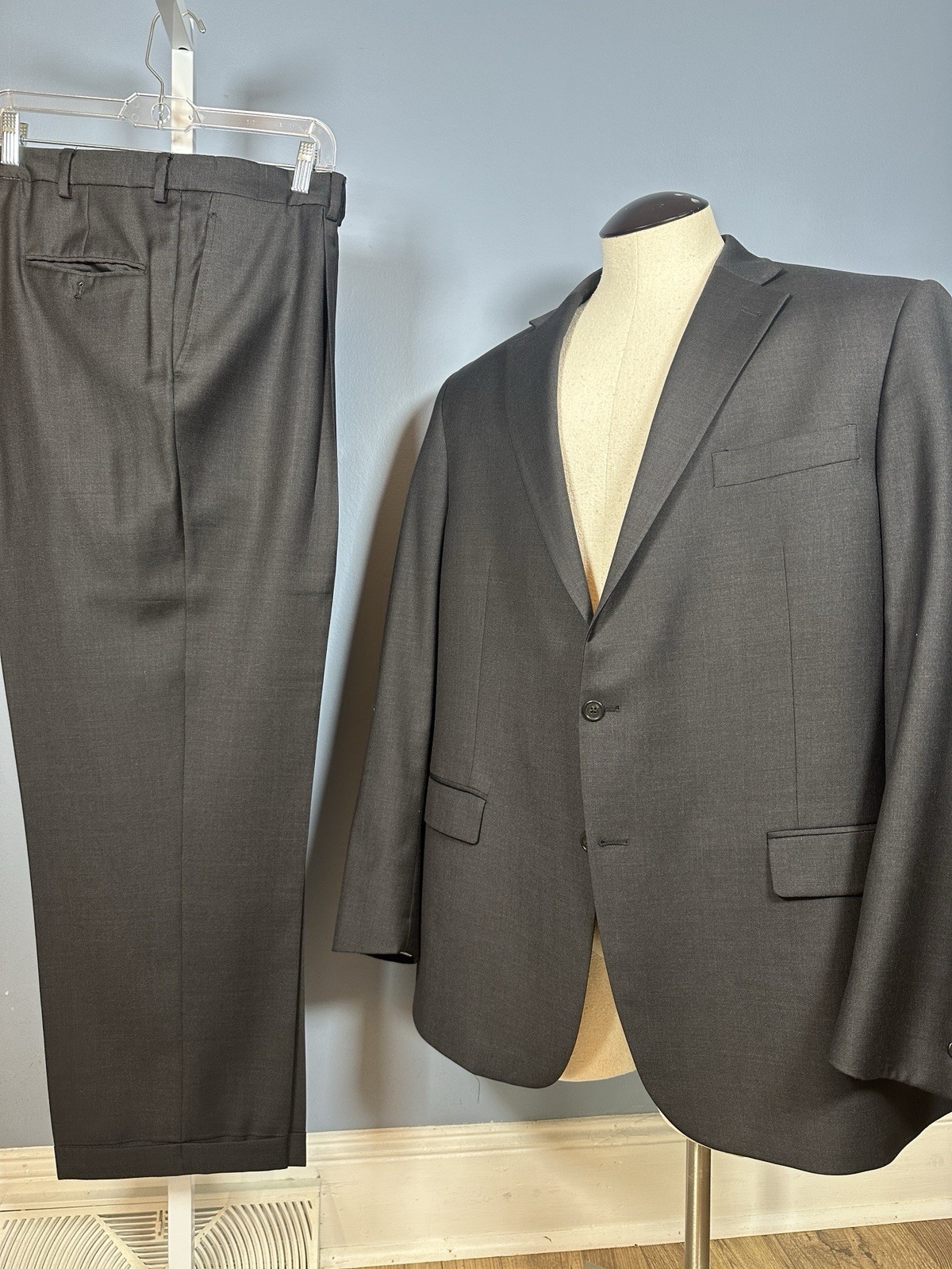 Hart Schaffner Marx Mens Suit 48L 38W/30L Charcoal Wool Made in USA