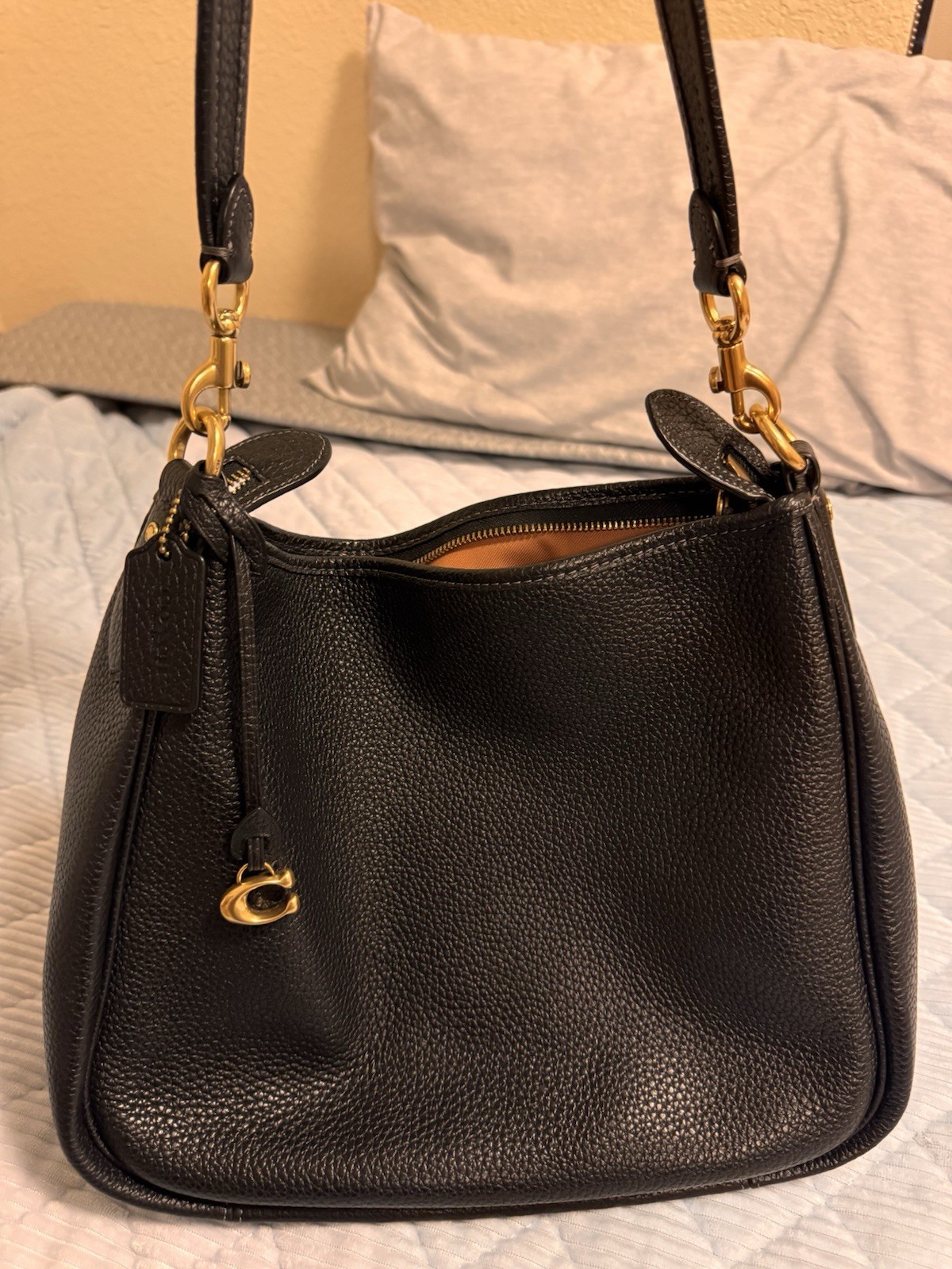 Coach Cary Large Black Pebbled Bag