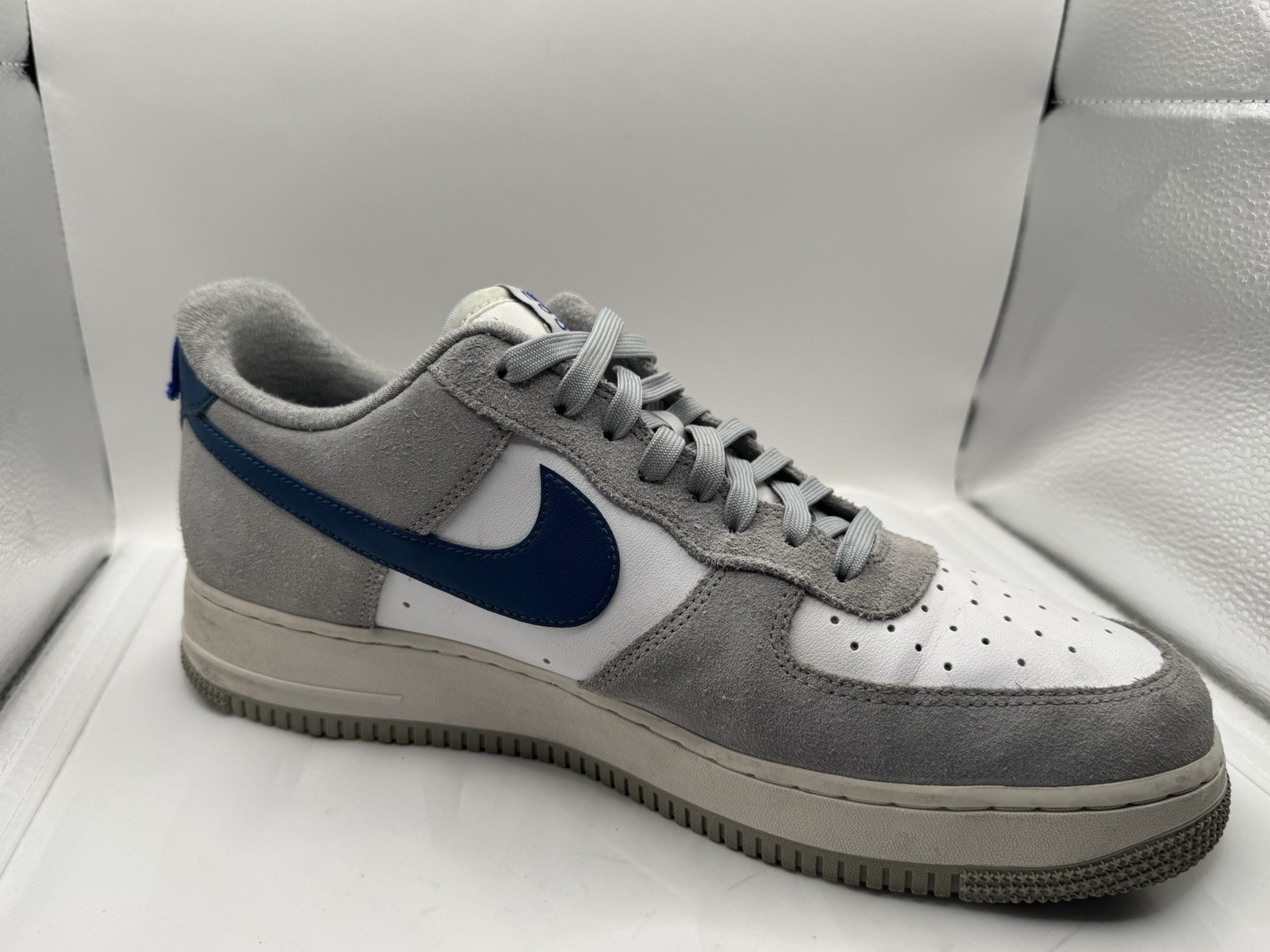 Nike Air Force 1 ’07 LV8 11.5