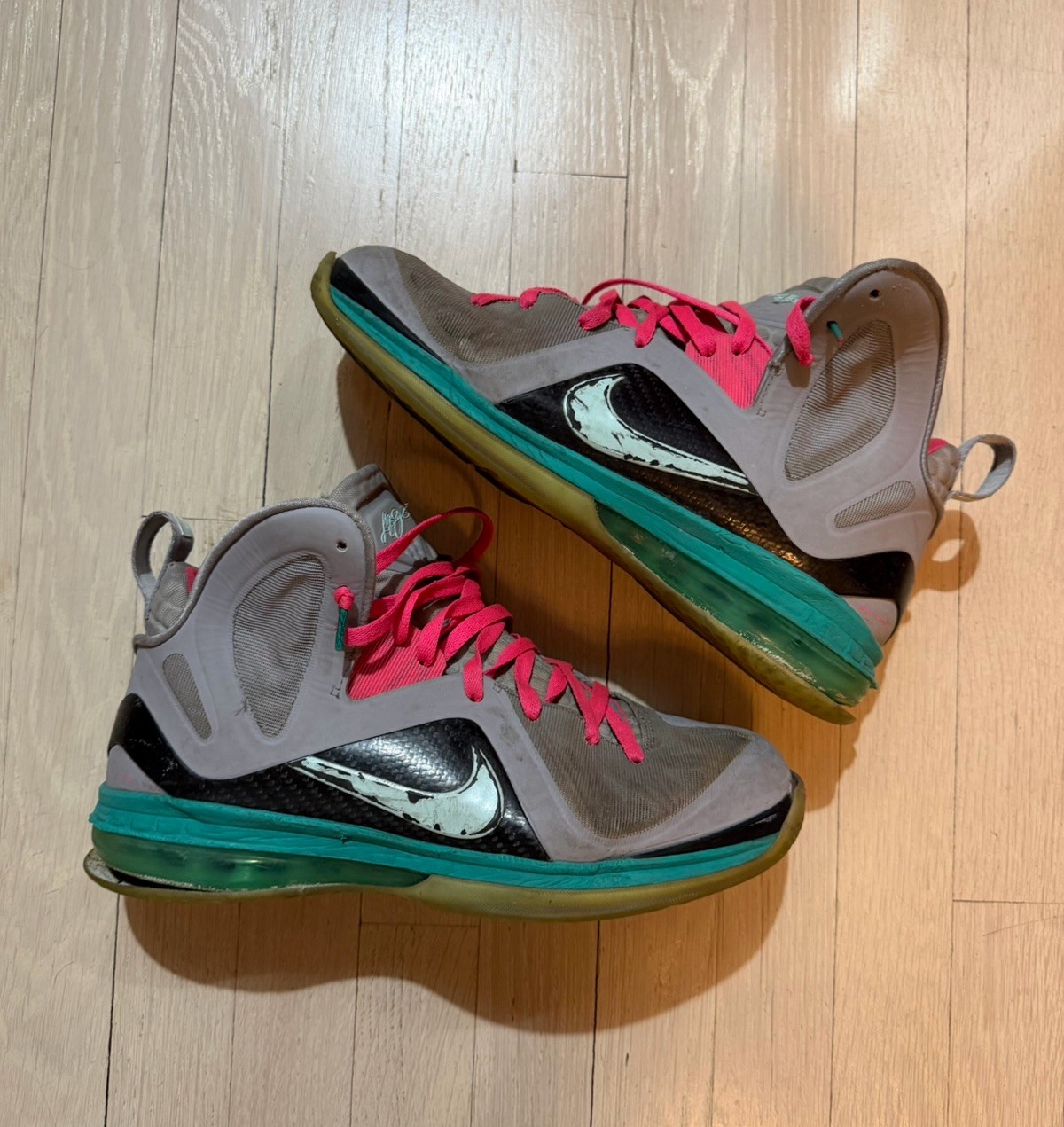 Nike LeBron 9 South Beach Miami Vice Men’s High Top Basketball Shoes Sneakers