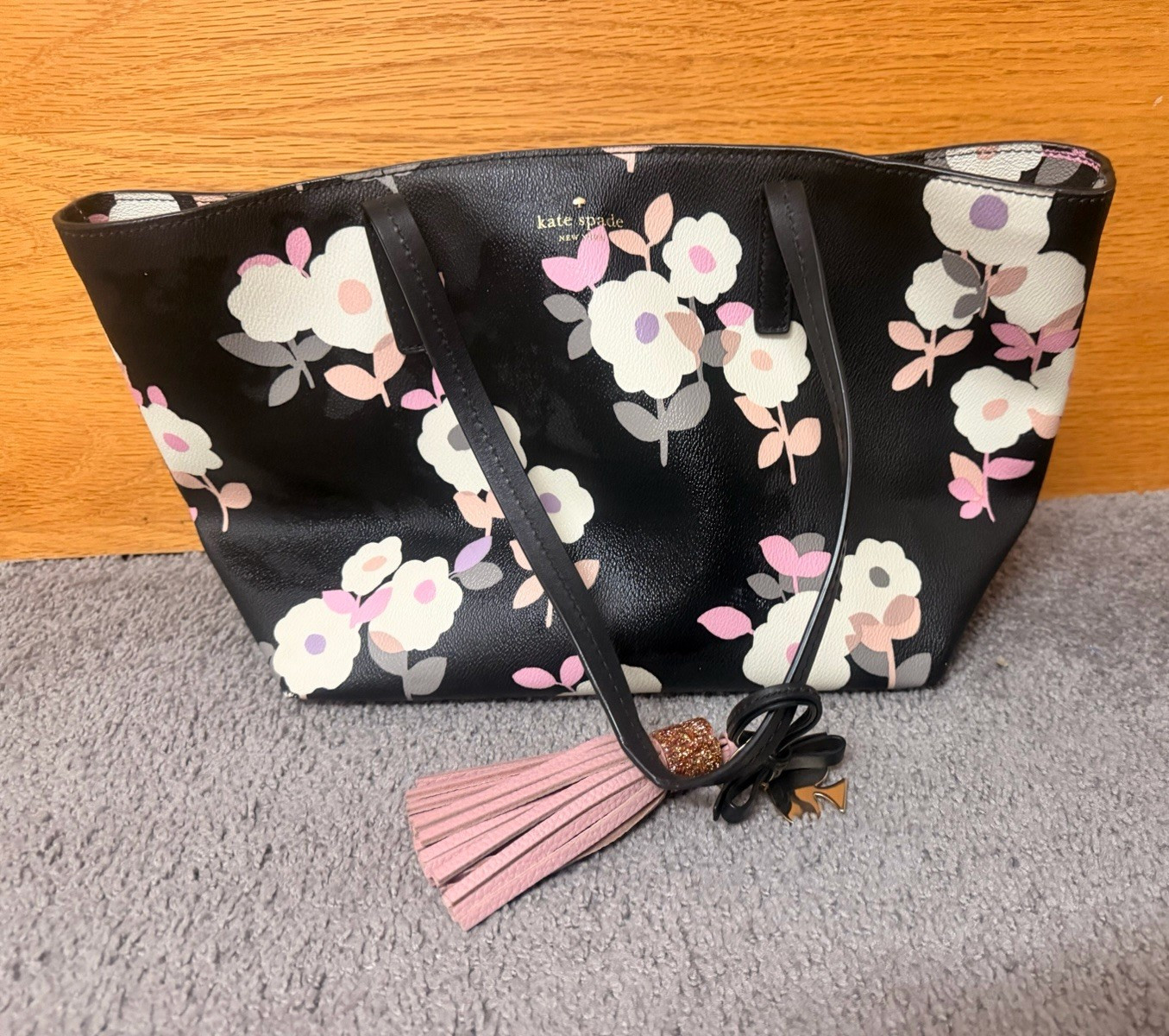 kate spade new york Black Floral Tote Lined Gold Hardware Double Handles Tassel