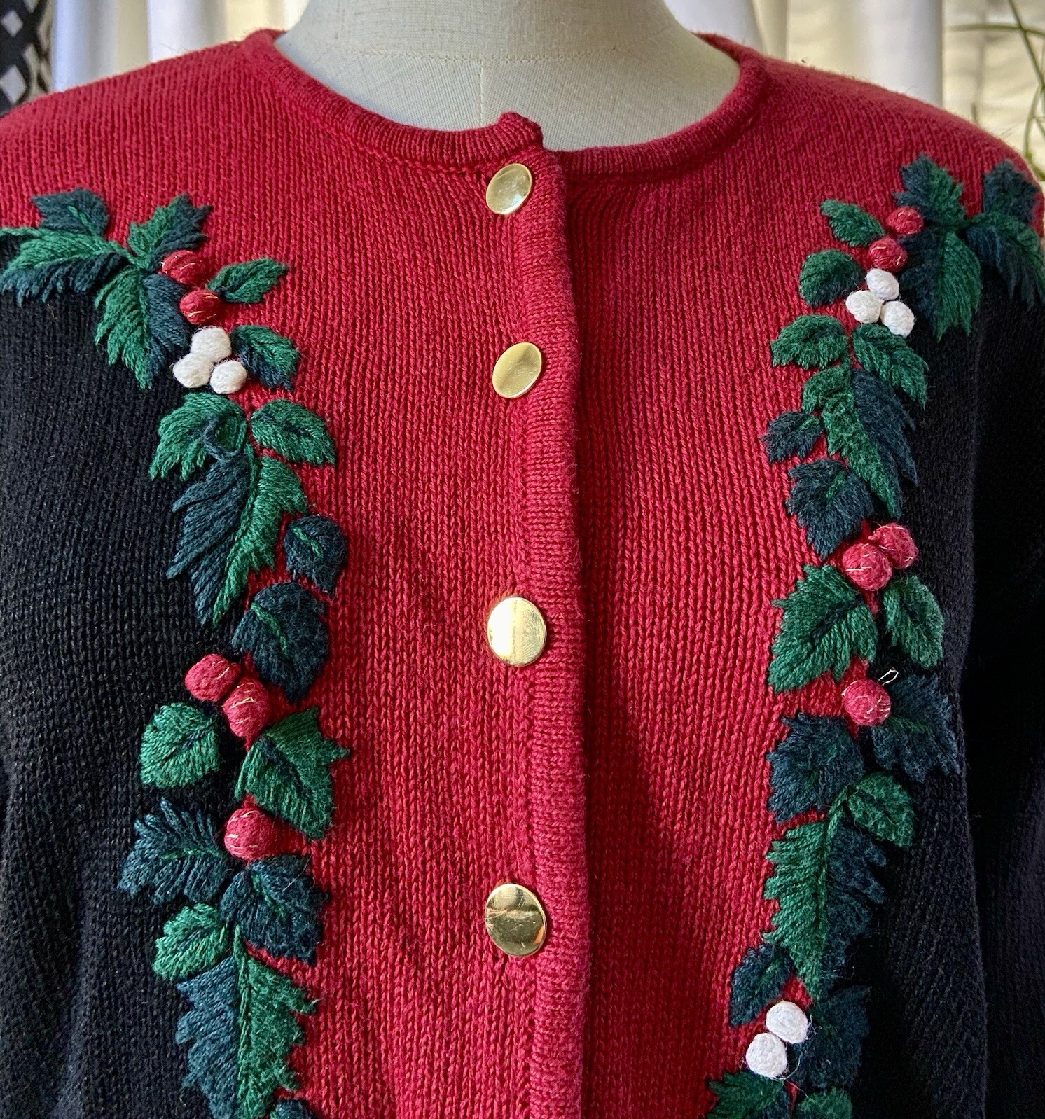 VTG Dress Barn M Christmas Cardigan Red Black Holly Berry Ugly Holiday Sweater