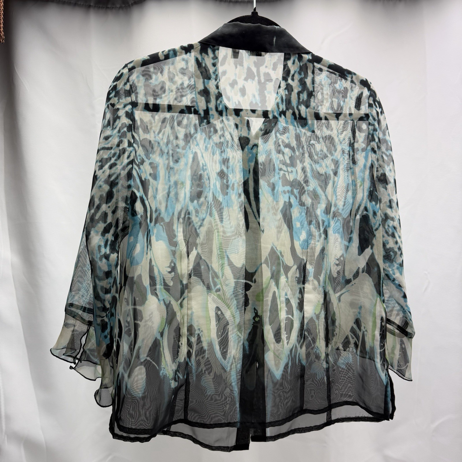 Nicola Sheer Button Front Blouse Women’s Small Blue Gray Animal Print