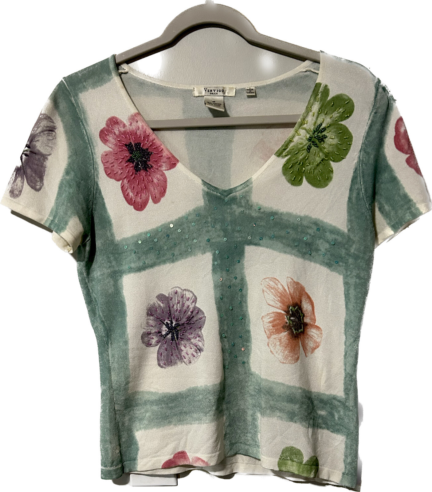 VERTIGO PARIS Women’s RETRO 90’S Floral Print Multicolor Embellished V Neck Top