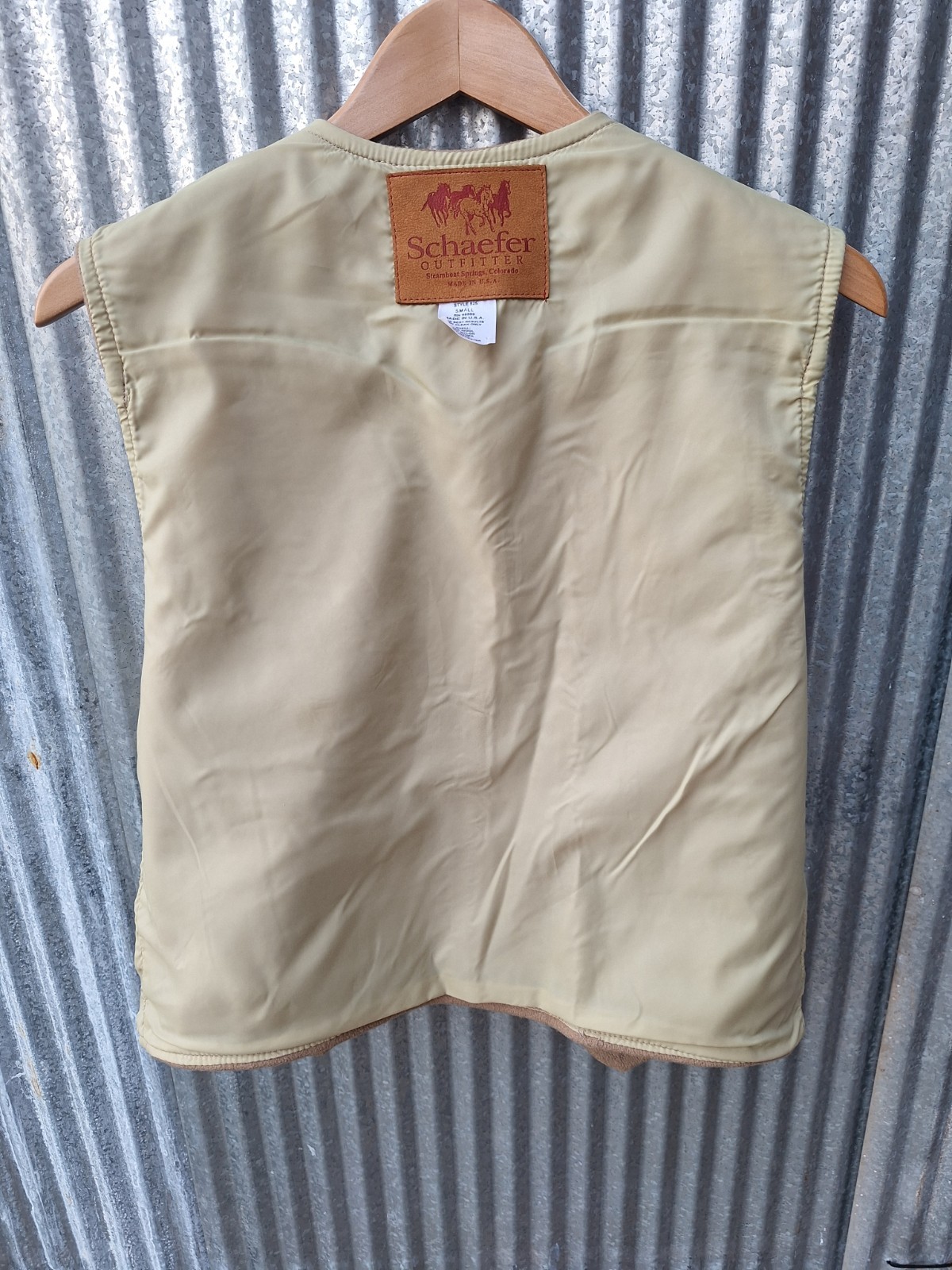 Schaefer Outfitter Men’s wool vest Small