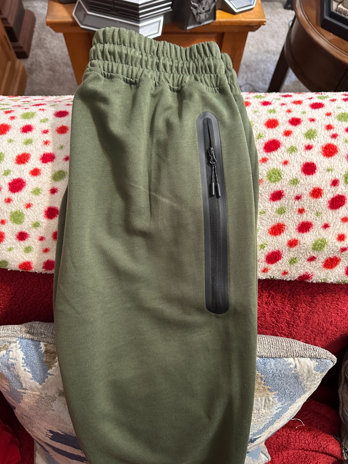 Nike Green Men’s Medium Cotton Polyester Tracksuit Set Hoodie & Pants 724402