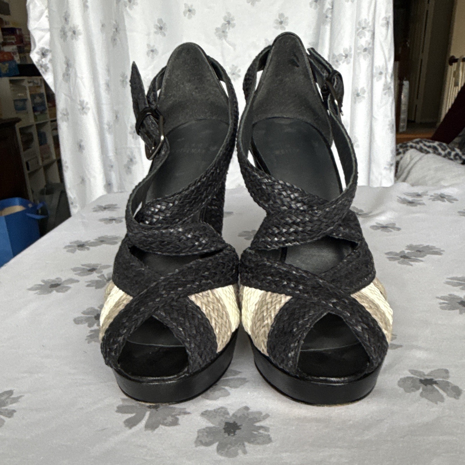Stuart Weitzman Women’s 7.5 Black Beige Woven Leather Open Toe Platform