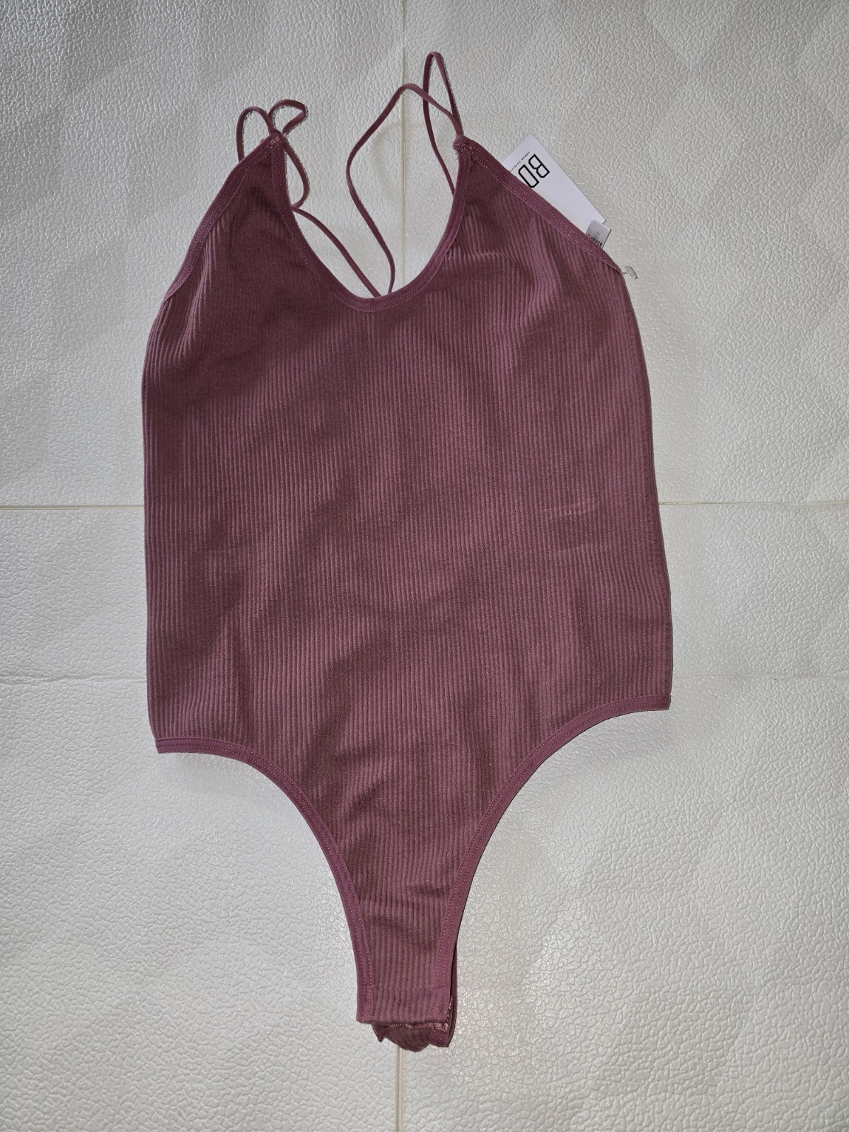 NEW Seamless Ribbed Bodysuit – Size M
