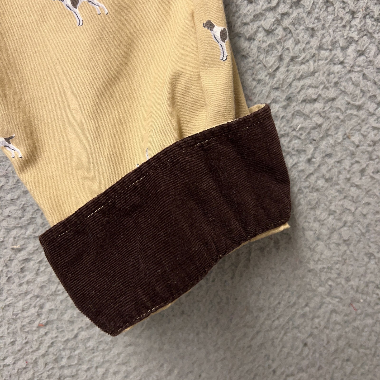 Tommy Hilfiger Shirt Mens XL Brown All Over Dog Print Slim Corduroy Flip Collar