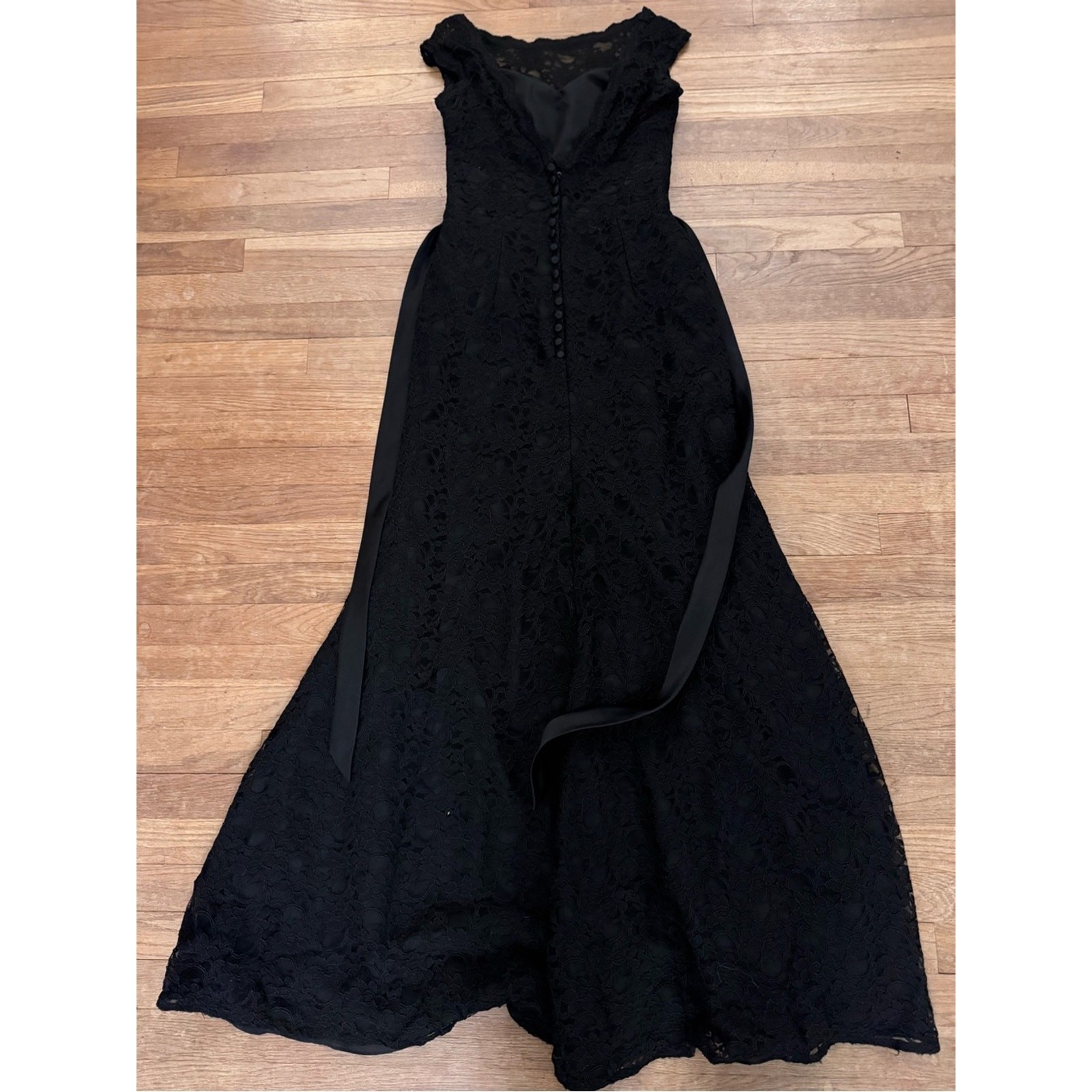 Mori Lee Women’s Black Maxi Lace Gown – Size 14 b81