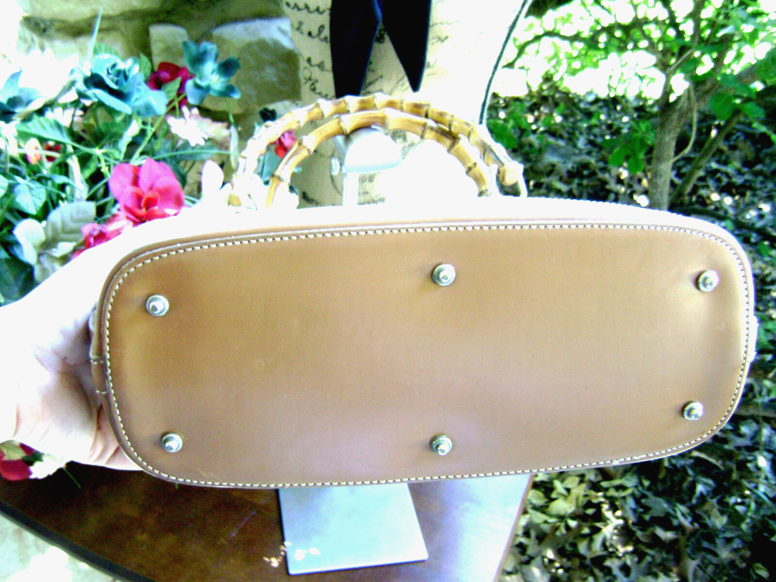 Dooney&Bourke Euc 2-Tone All Weather & Finished Leather Handbag Bamboo Handles 2