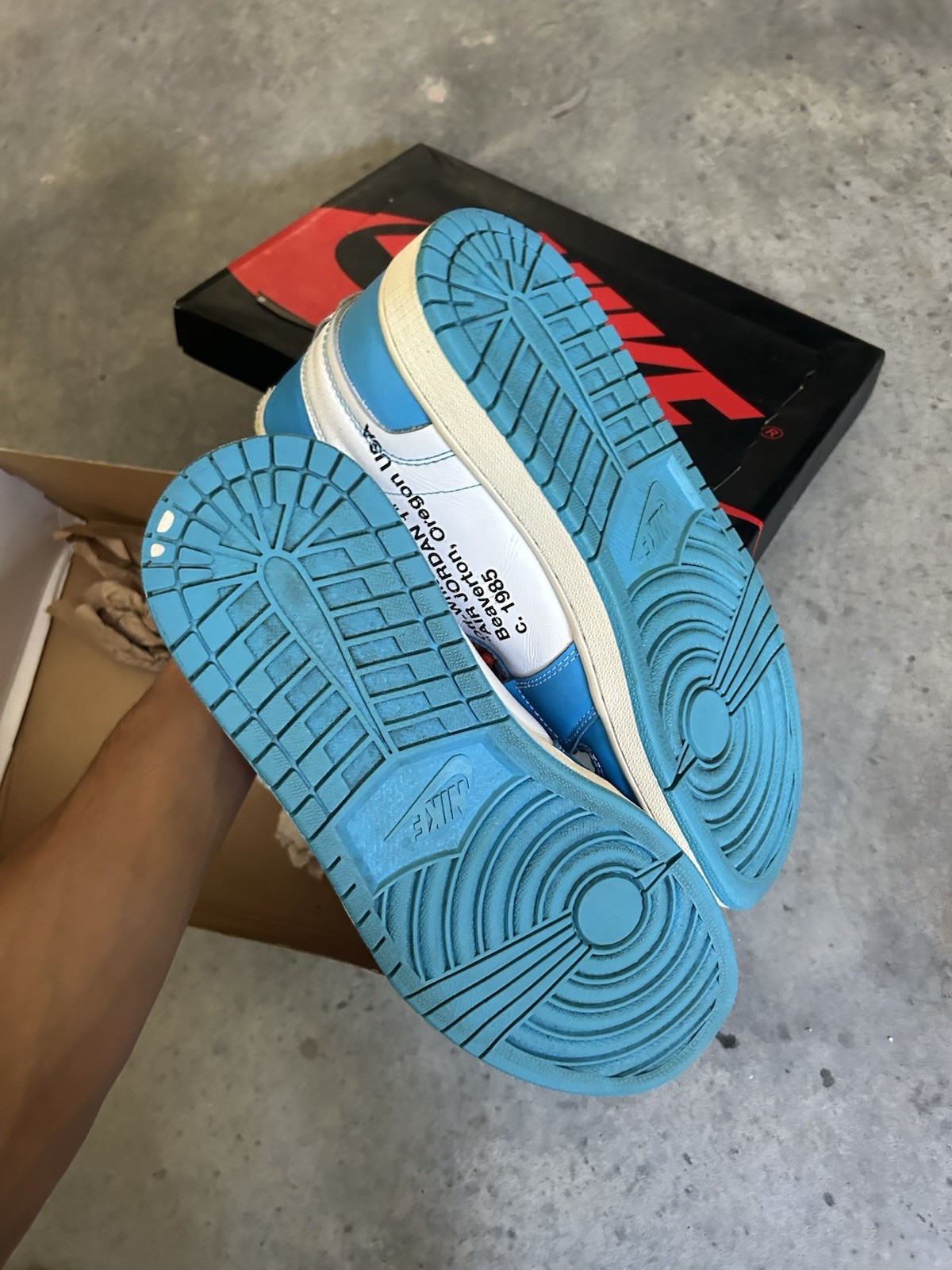 Nike Air Jordan 1 off white unc sneakers