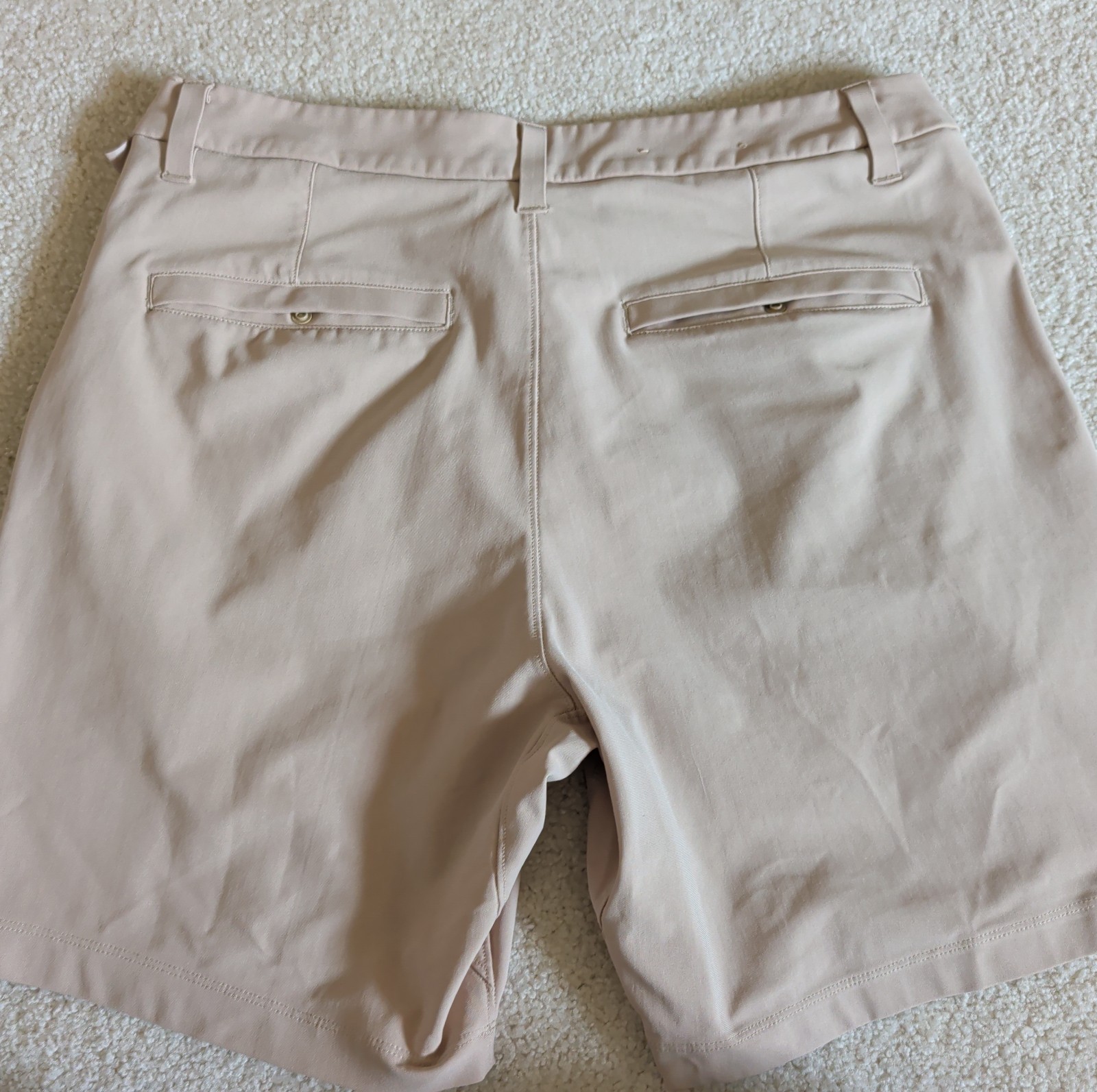 Lululemon Commission Classic Fit Shorts Mens 31 Beige Warpstreme Pockets Active