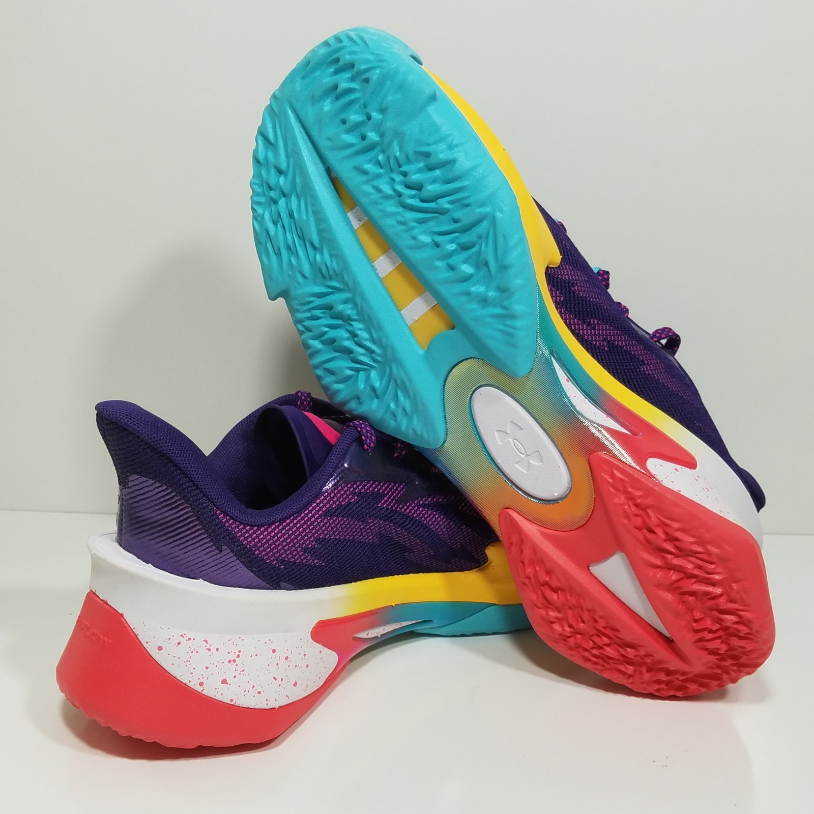 Under Armour Curry Series 7 “Curry World Tour” 3027983-500 Size M 9 / W 10.5