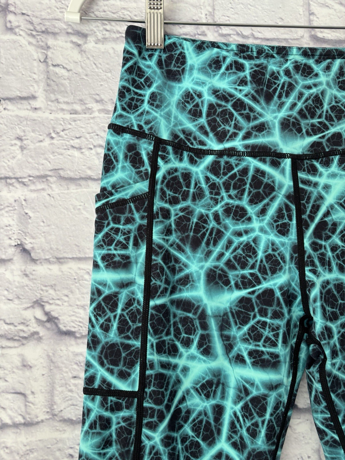 constantly varied gear leggings Electric Teal Black Leggings Women’s S Pockets