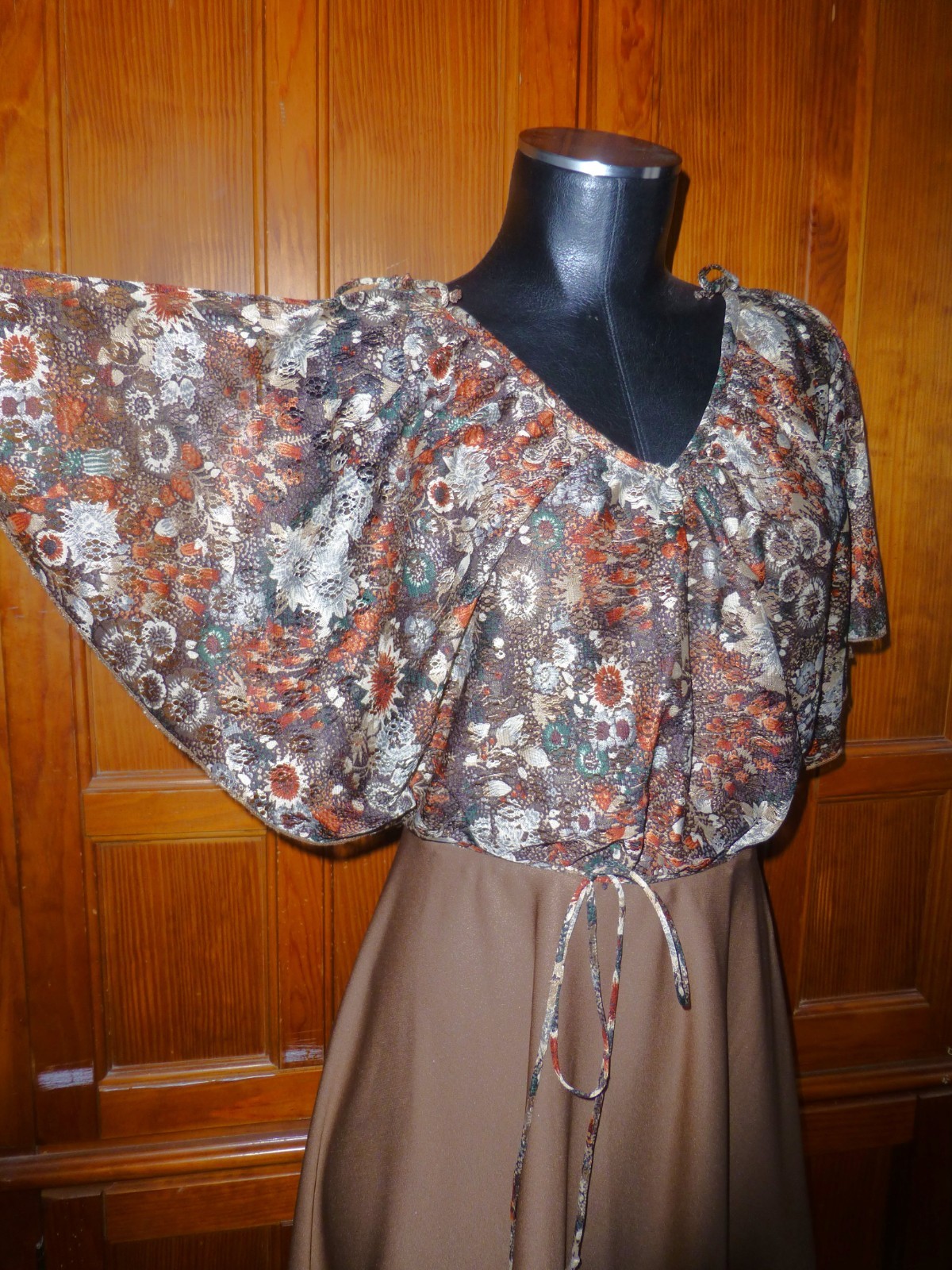 VTG 70’s Silky Jersey knit Caramel Brown Cape Lace boho Belted Fit Flare DRESS