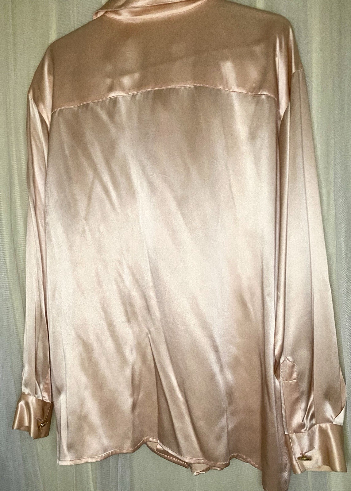 Vintage St. John Size 12 100% Silk Blouse Peach Champagne Gold Jewel Button