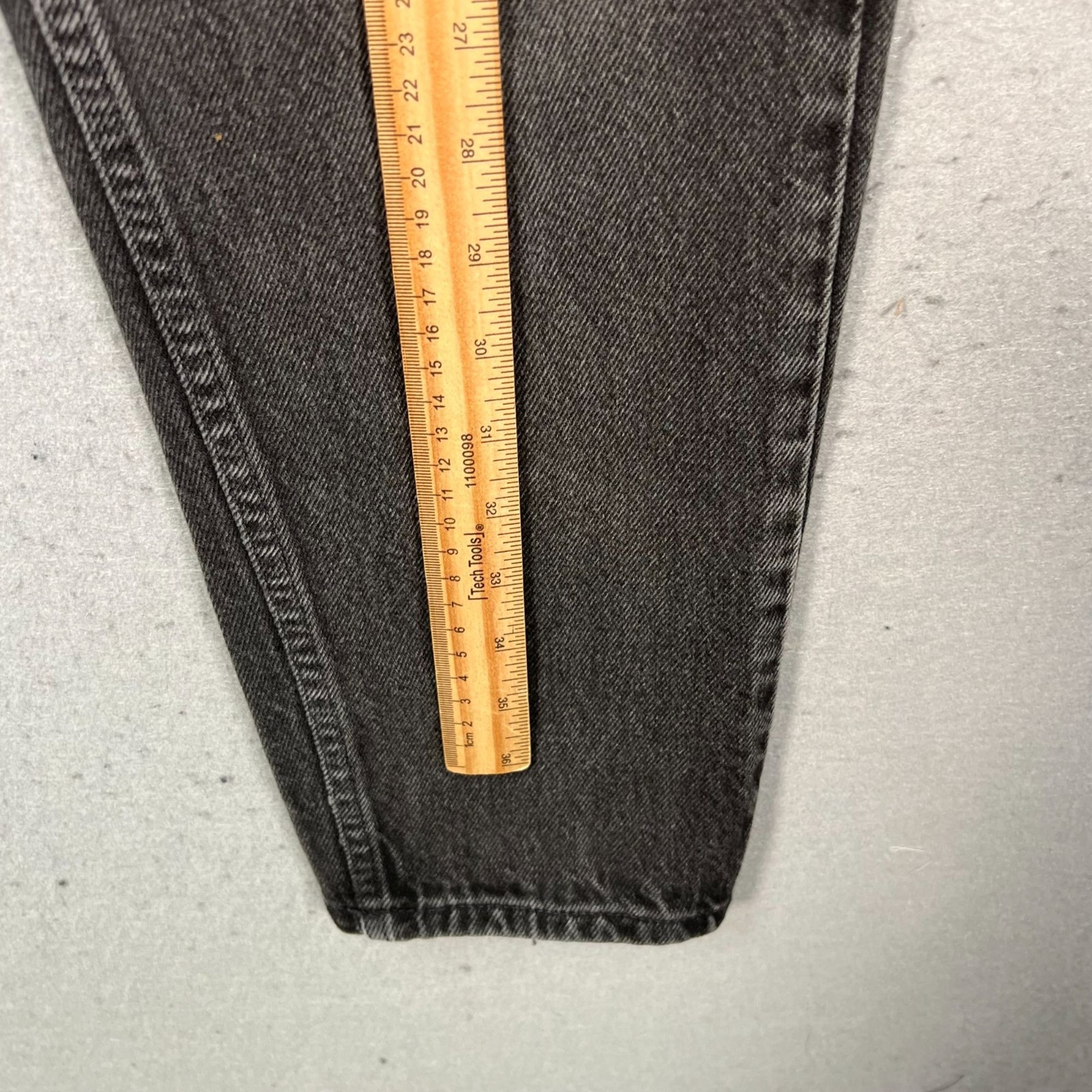 VTG Guess Womens Size 30 (24 in Waist) High-Waisted Tapered Black Denim Pants