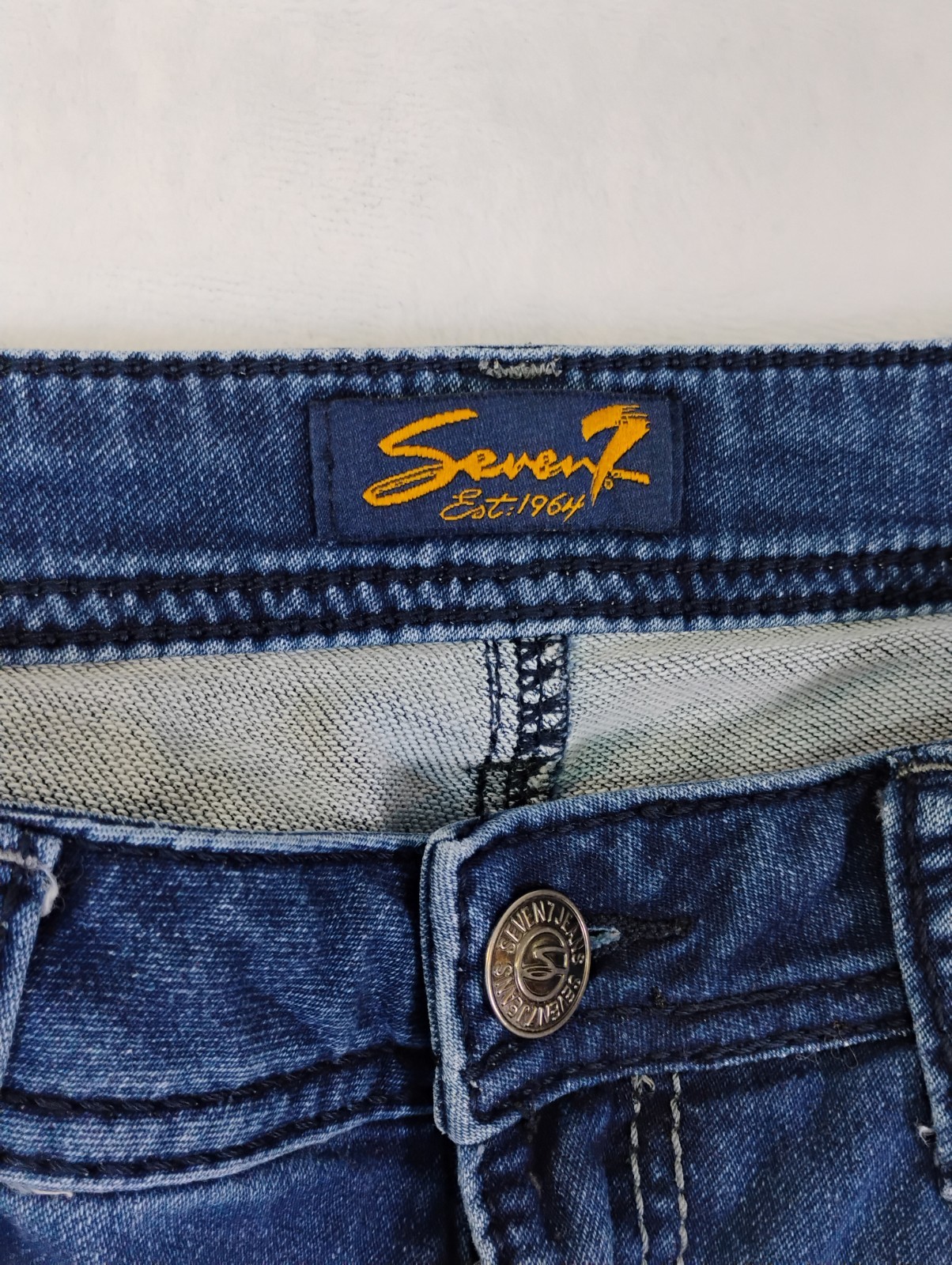 Seven7 Sunset Bermuda Shorts Size 10 Women Blue Stretch Distressed Raw Hem Denim