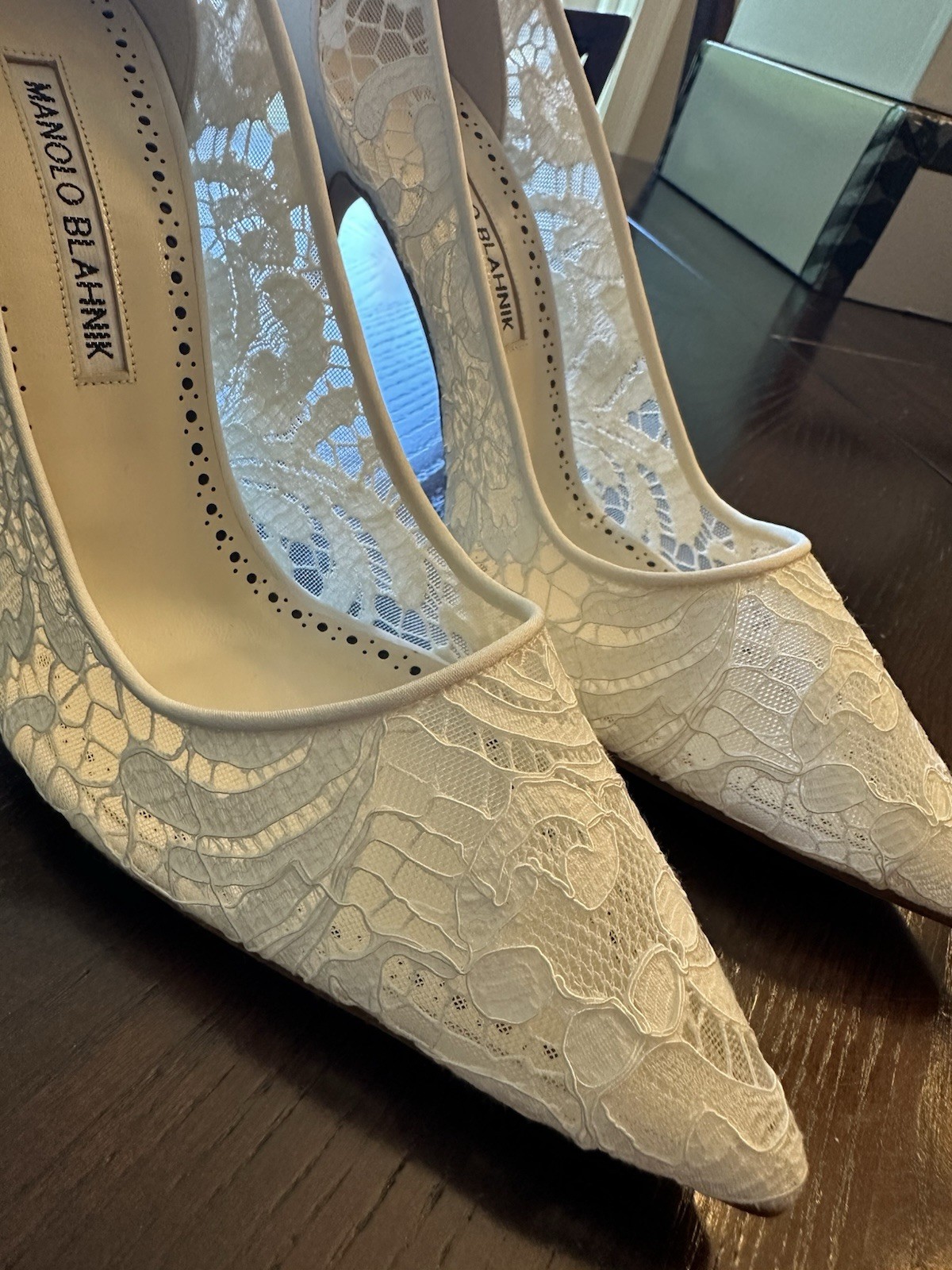 Manolo Blahnik Women’s Heels Lace Bridal BBLA Size 38
