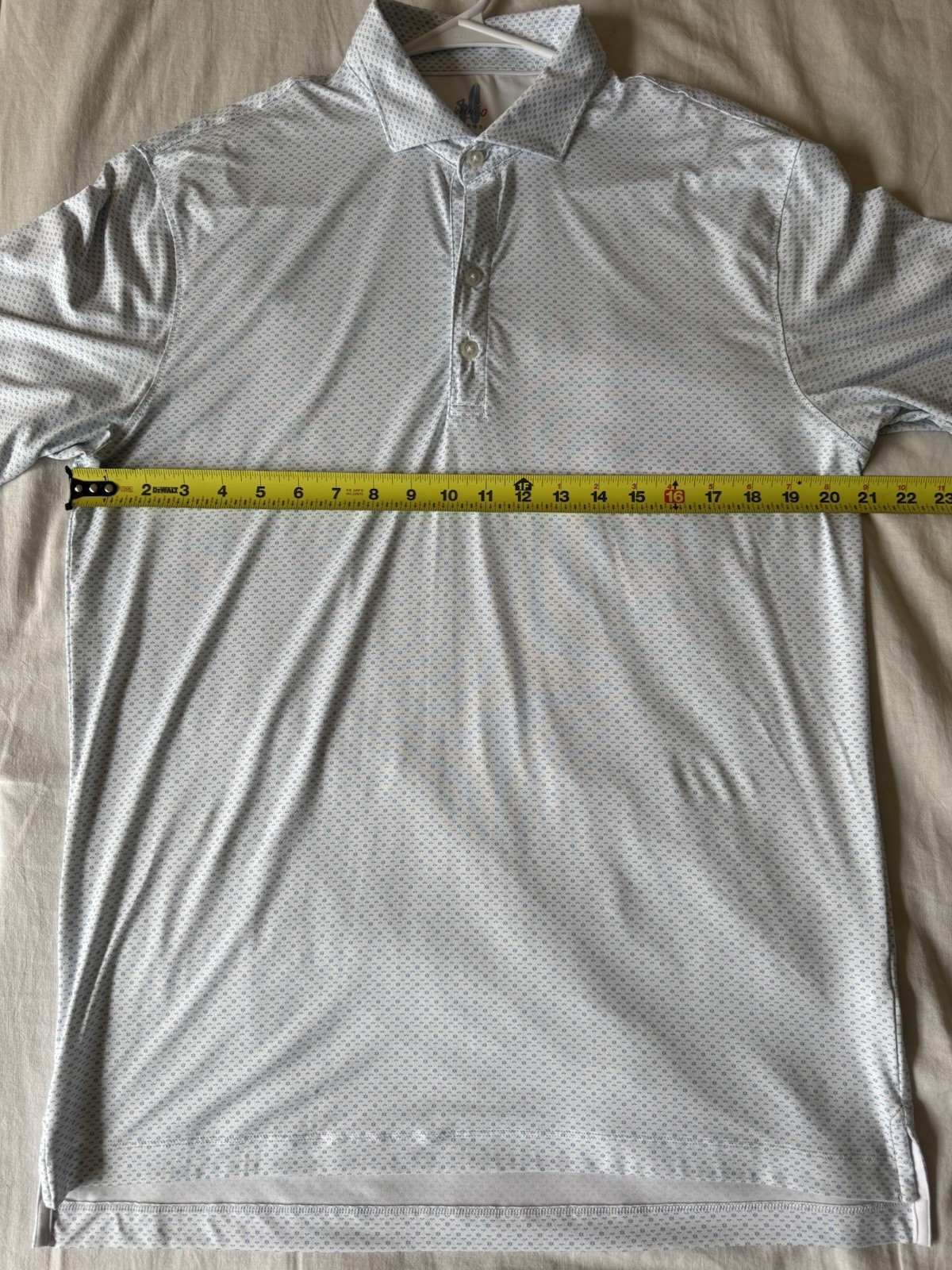 johnnie-O Men’s Polo M White/Blue Geometric Short Sleeve Golf Polyester