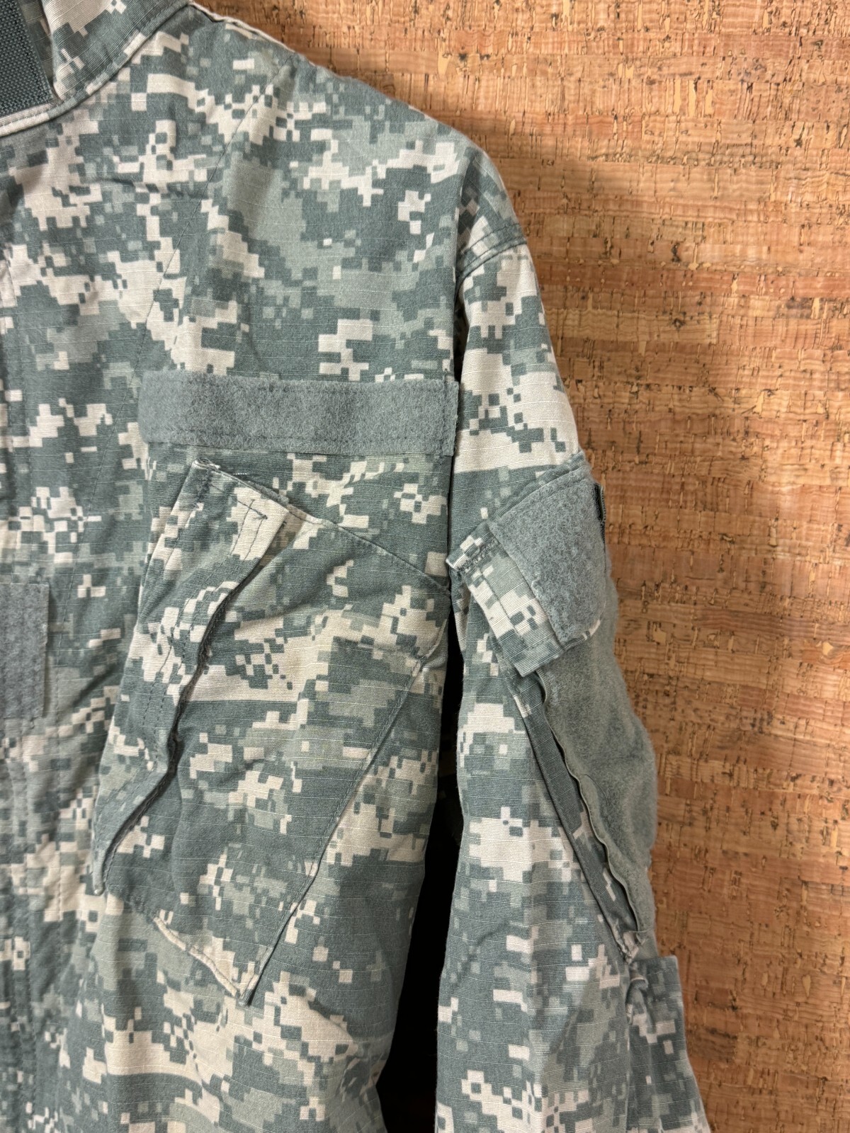 US Army Jacket Mens Small Green Digi Camo Full Zip Military Utility Combat