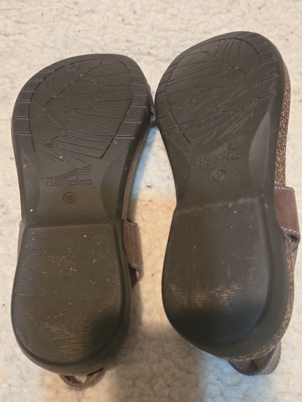 Dansko Women’s Size 7.5 – 8 EU 38 Reece Toe Loop Slingback Sandals Stone Brown