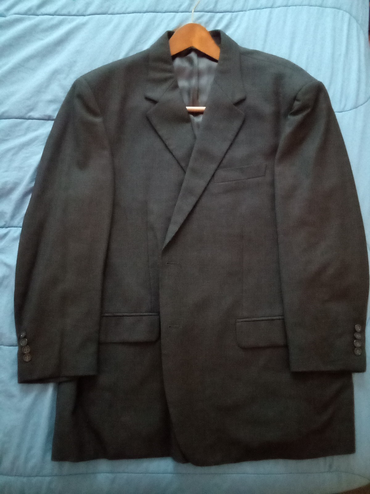 Pronto Uomo Men’s Suit, 44 Regular, 43×30 pants, Charcoal, Made In Italy.