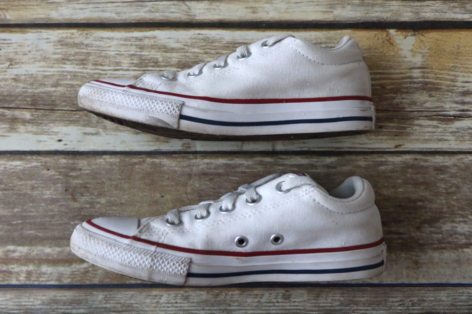 Youth Converse All Star Sneakers Size 1