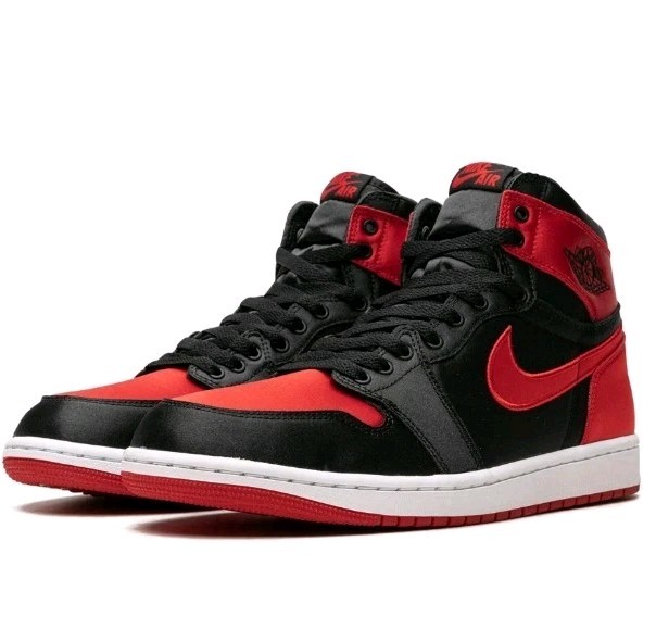 Nike Air Jordan 1 Retro High OG Satin Bred Black/Berry/Red FD4810-061 2023
