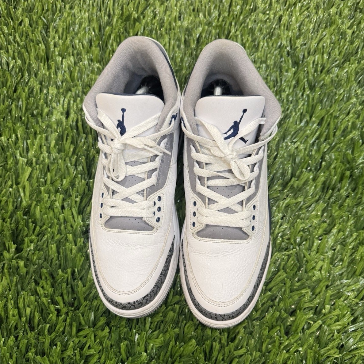 Jordan Air Jordan 3 Men’s Leather Mid Top Sneakers White Gray Blue Lace Up