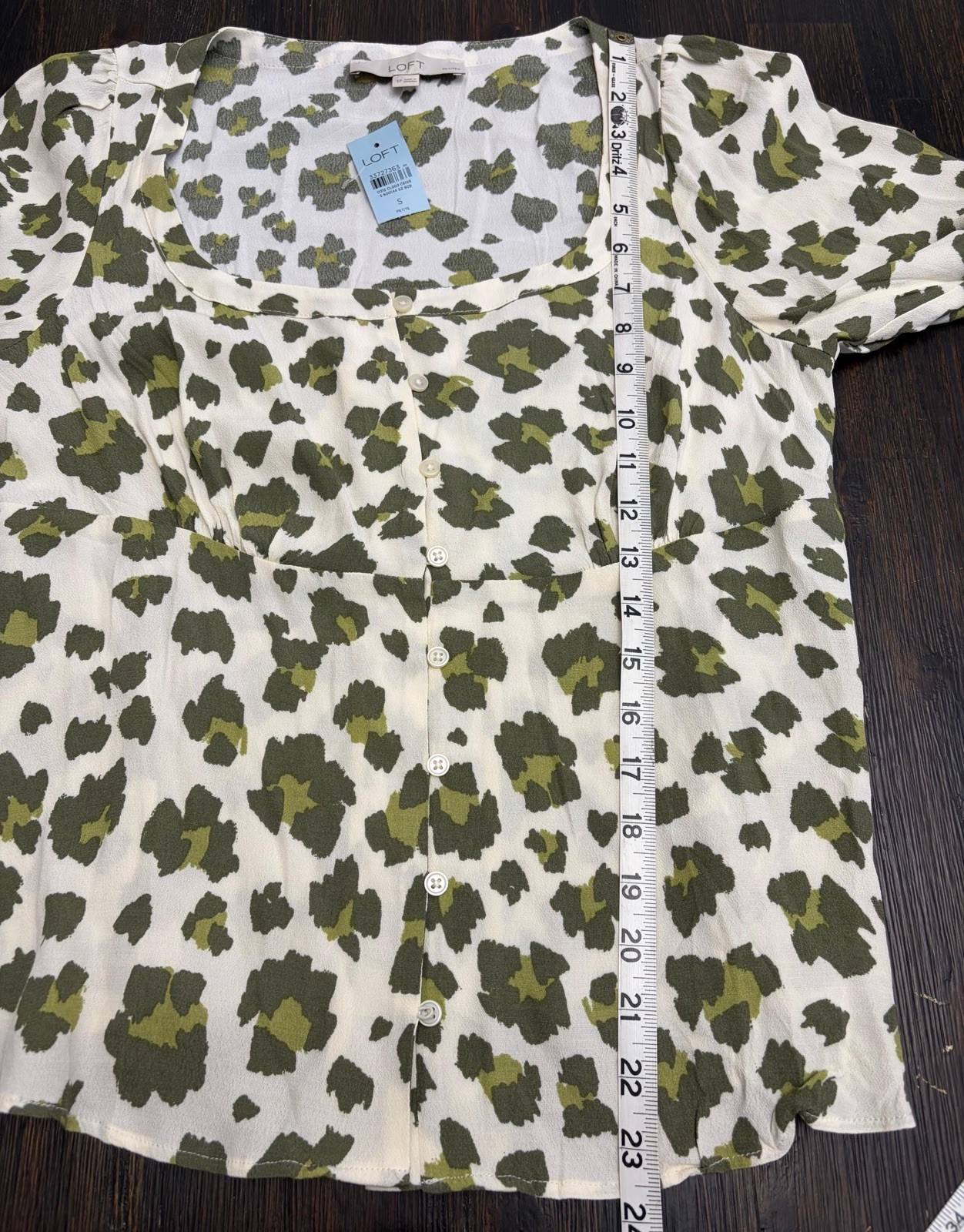 Loft Animal Print Blouse Small NWT New Green Cheetah Leopard Smocked Sleeves