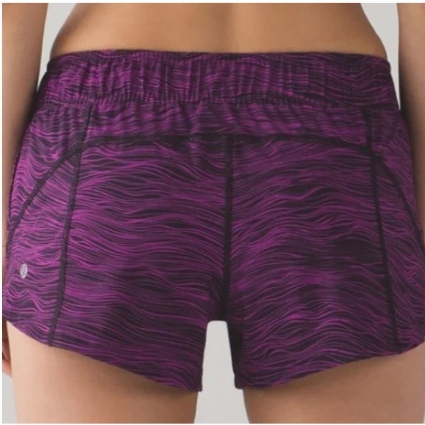 Lululemon Choose a Side Reversible Shorts Size 8 Charcoal Grey Purple Zebra Wave